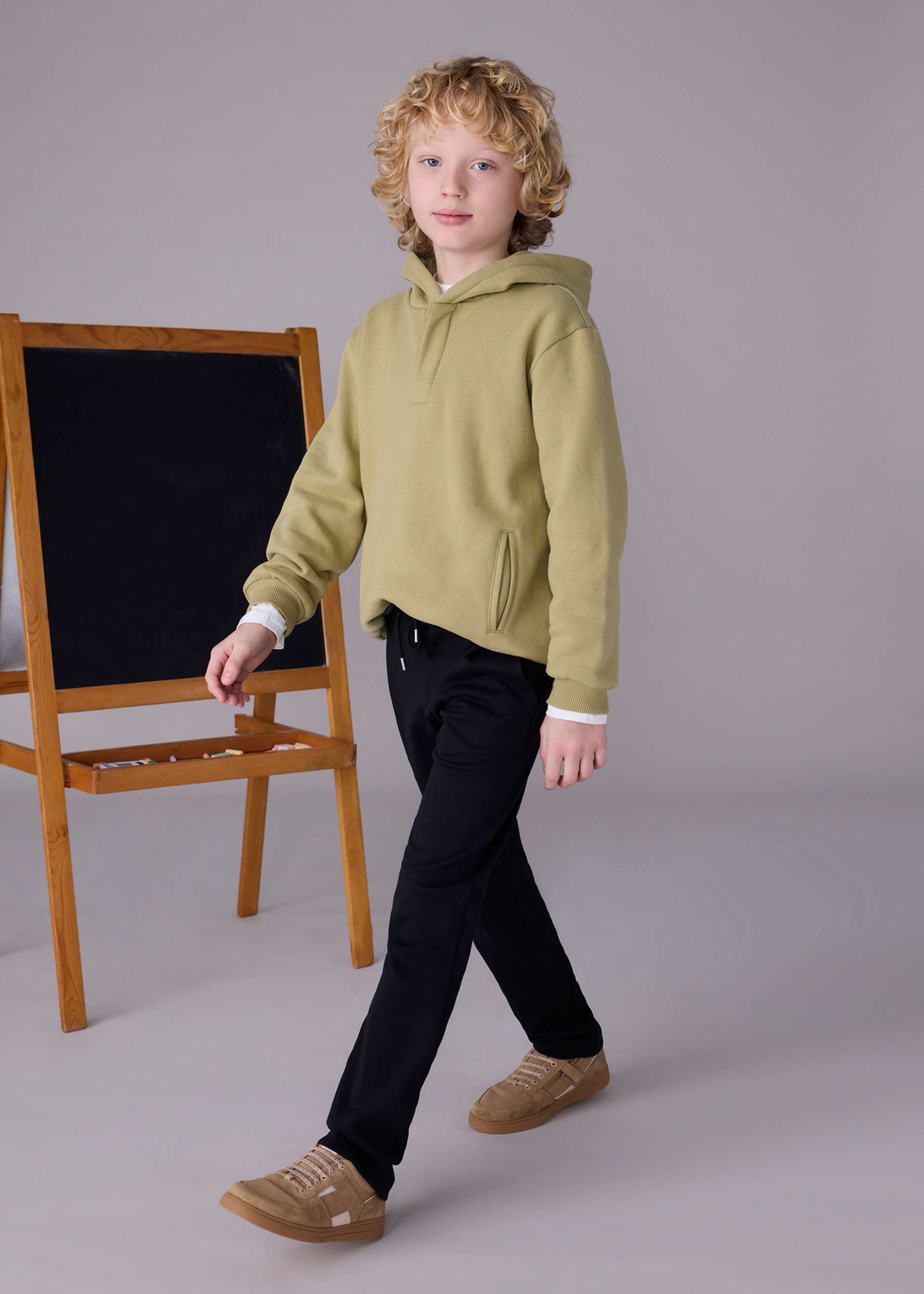 Pantaloni chino relaxed baiat