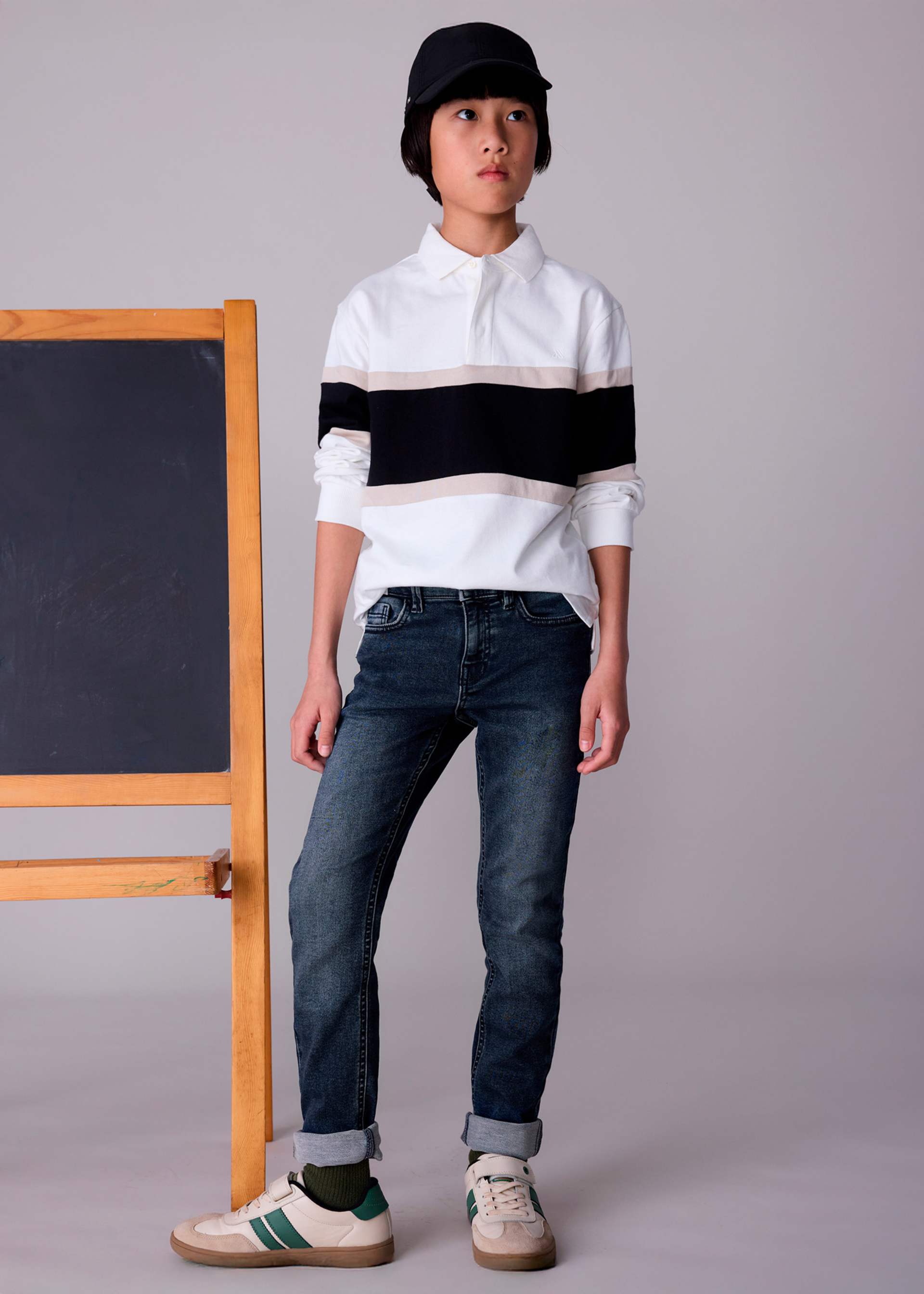 Jeanshose anliegend Teenager Jungen