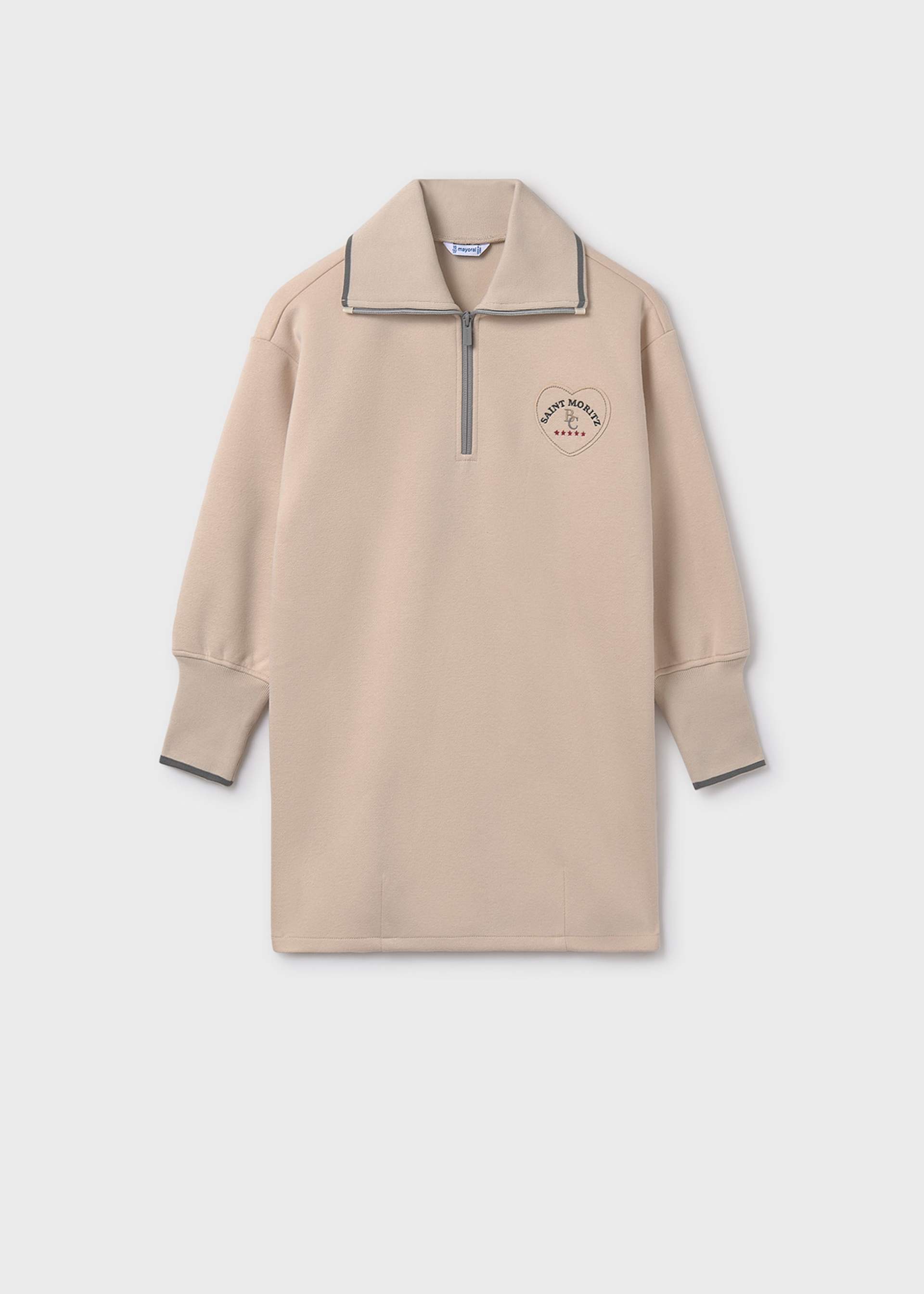 Sportliches Kleid Teenager Mädchen