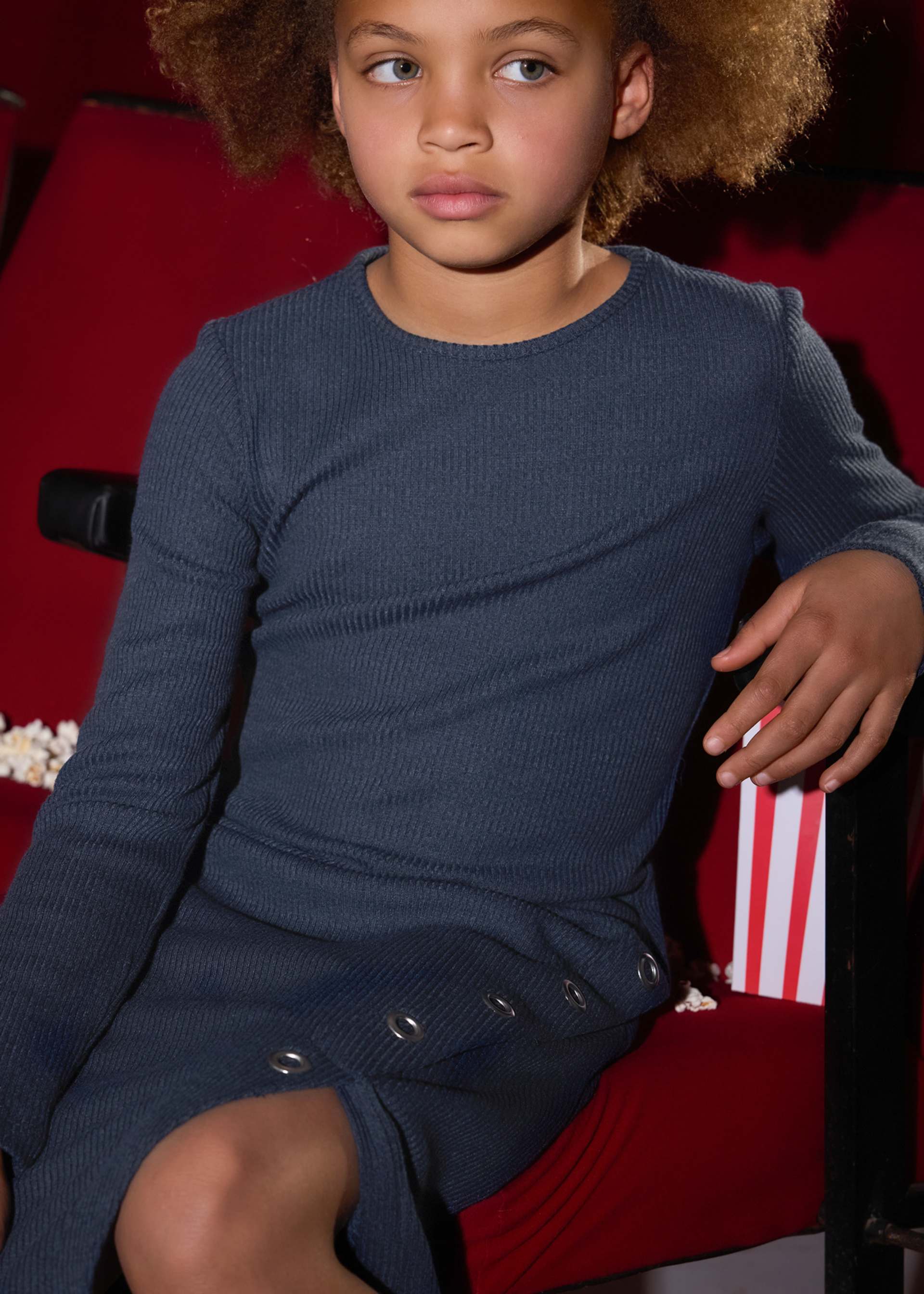 Vestido midi canalé chica