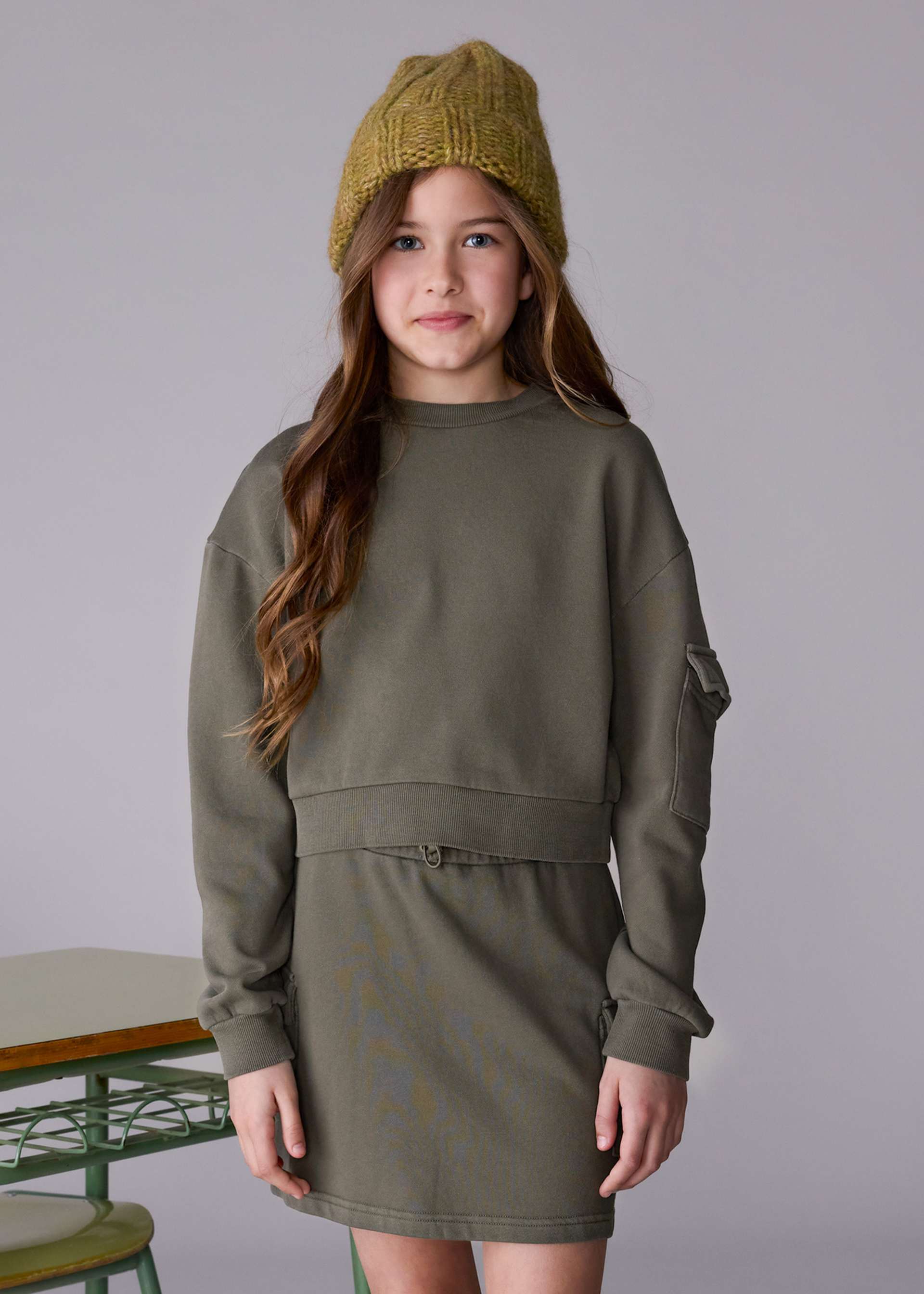 Ensemble jupe cargo et sweat-shirt fille Ensemble jupe cargo et sweat-shirt fille