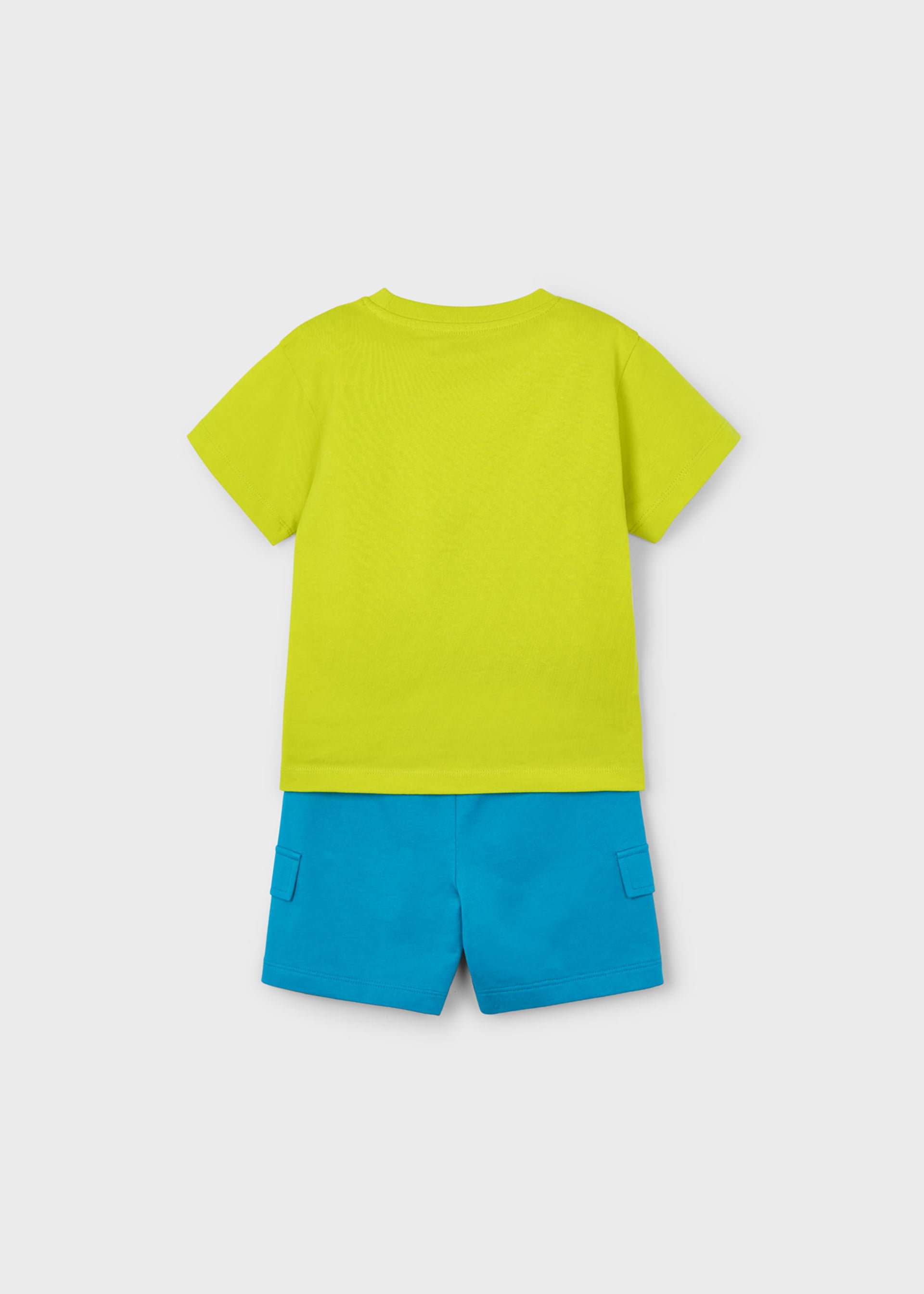 Conjunto punto robots niño