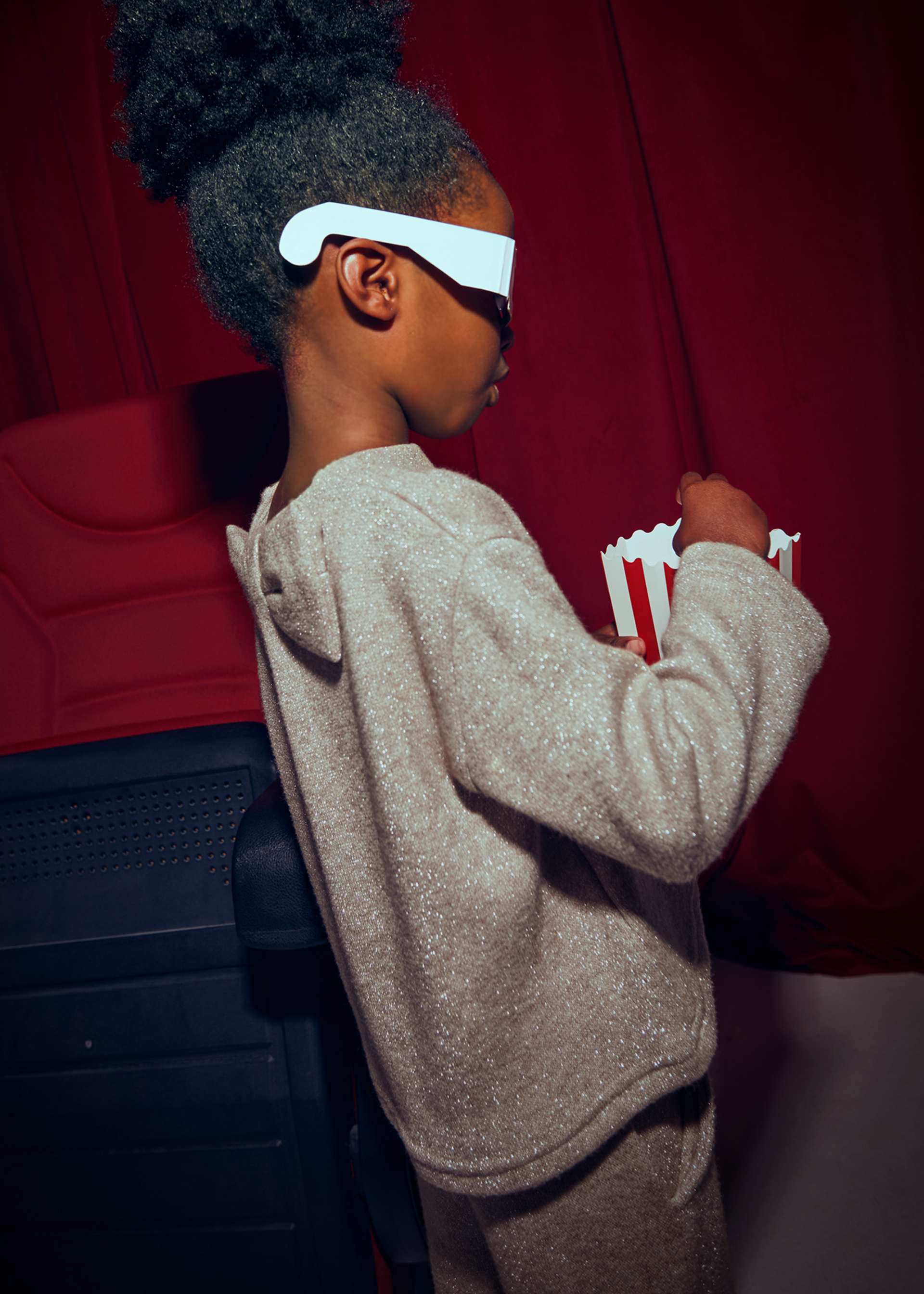 Girl's trousers and jumper set