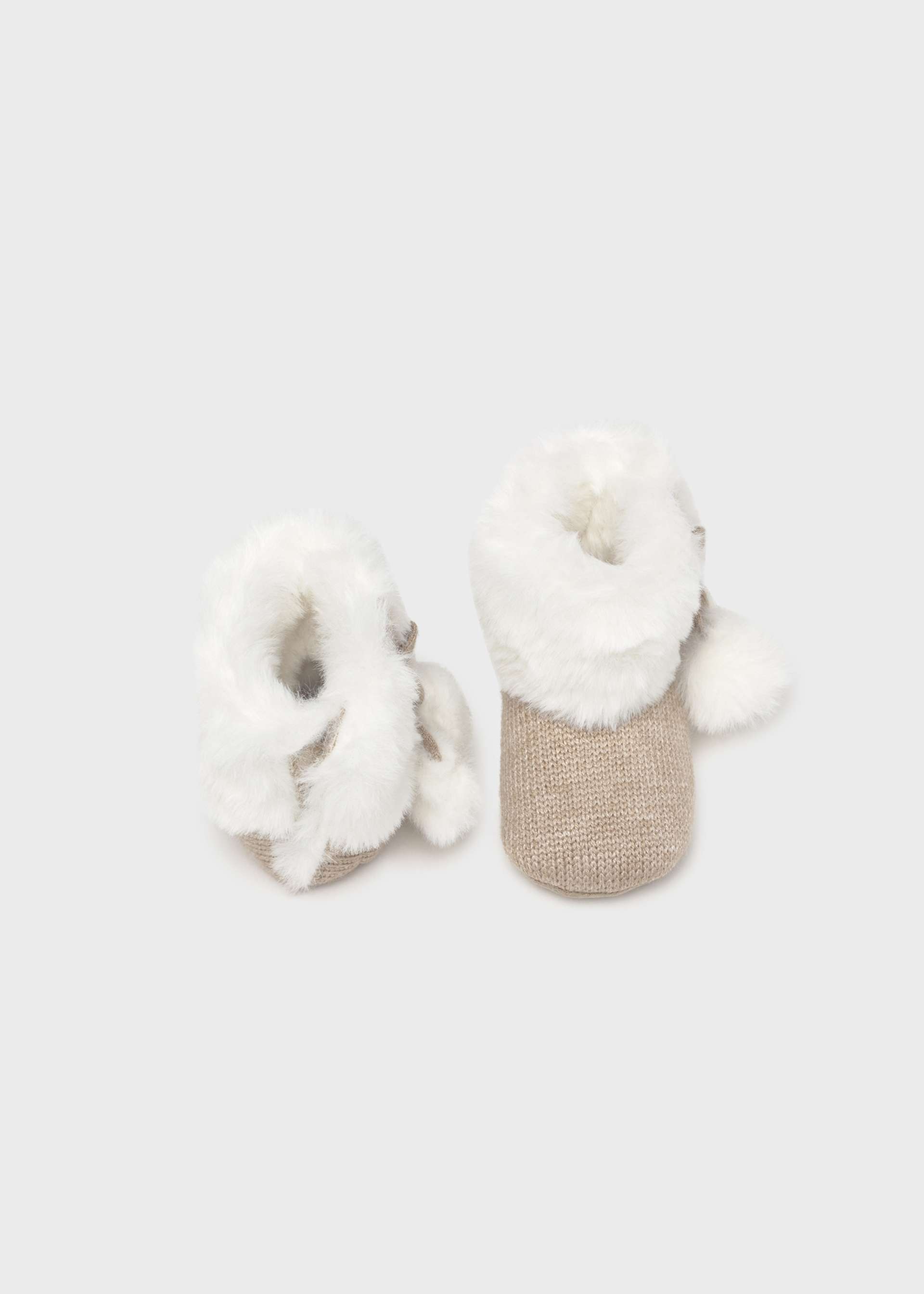 Newborn Girl Faux Fur Lined Boots Newborn Girl Faux Fur Lined Boots