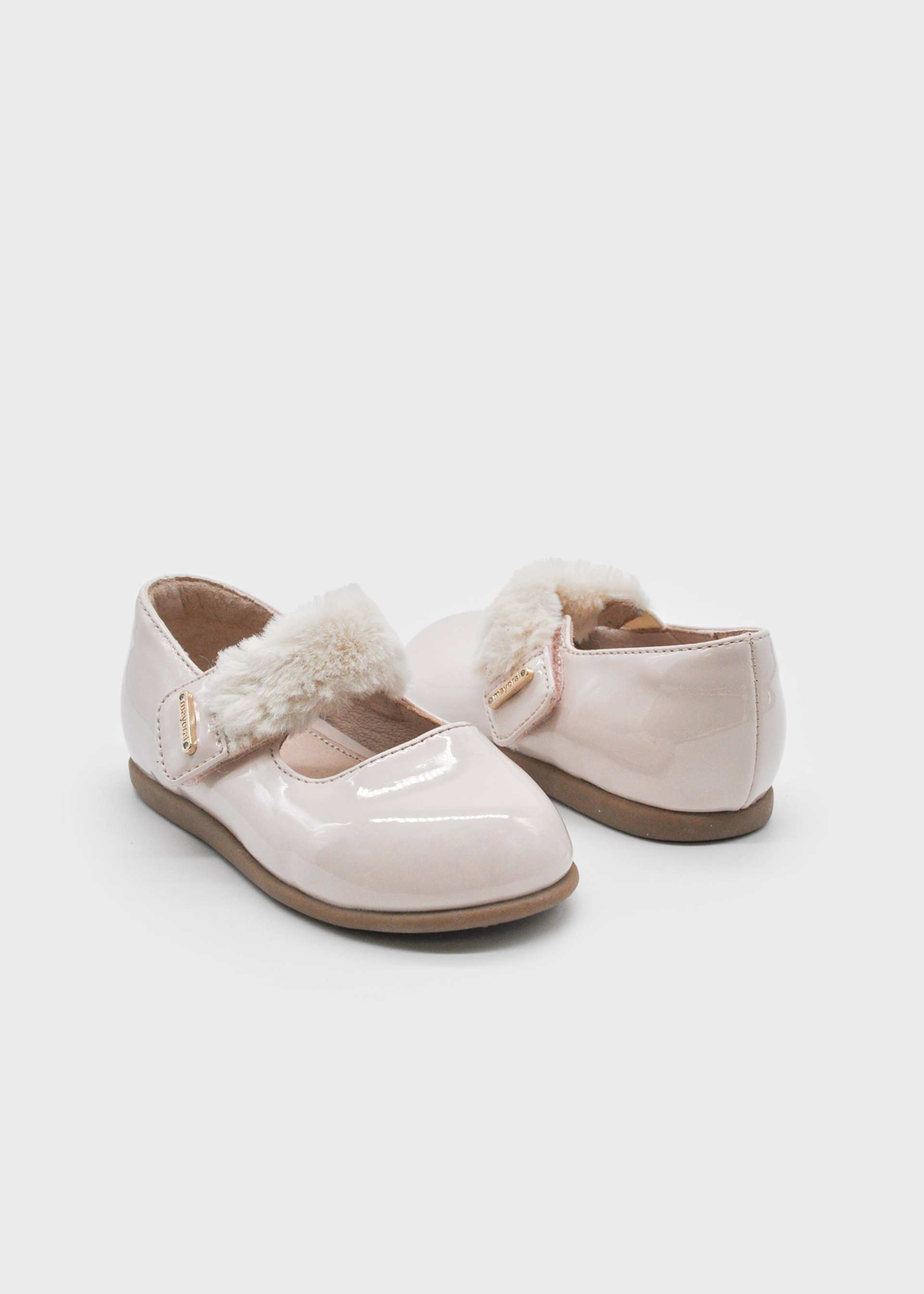 Ballerines en cuir verni bébé