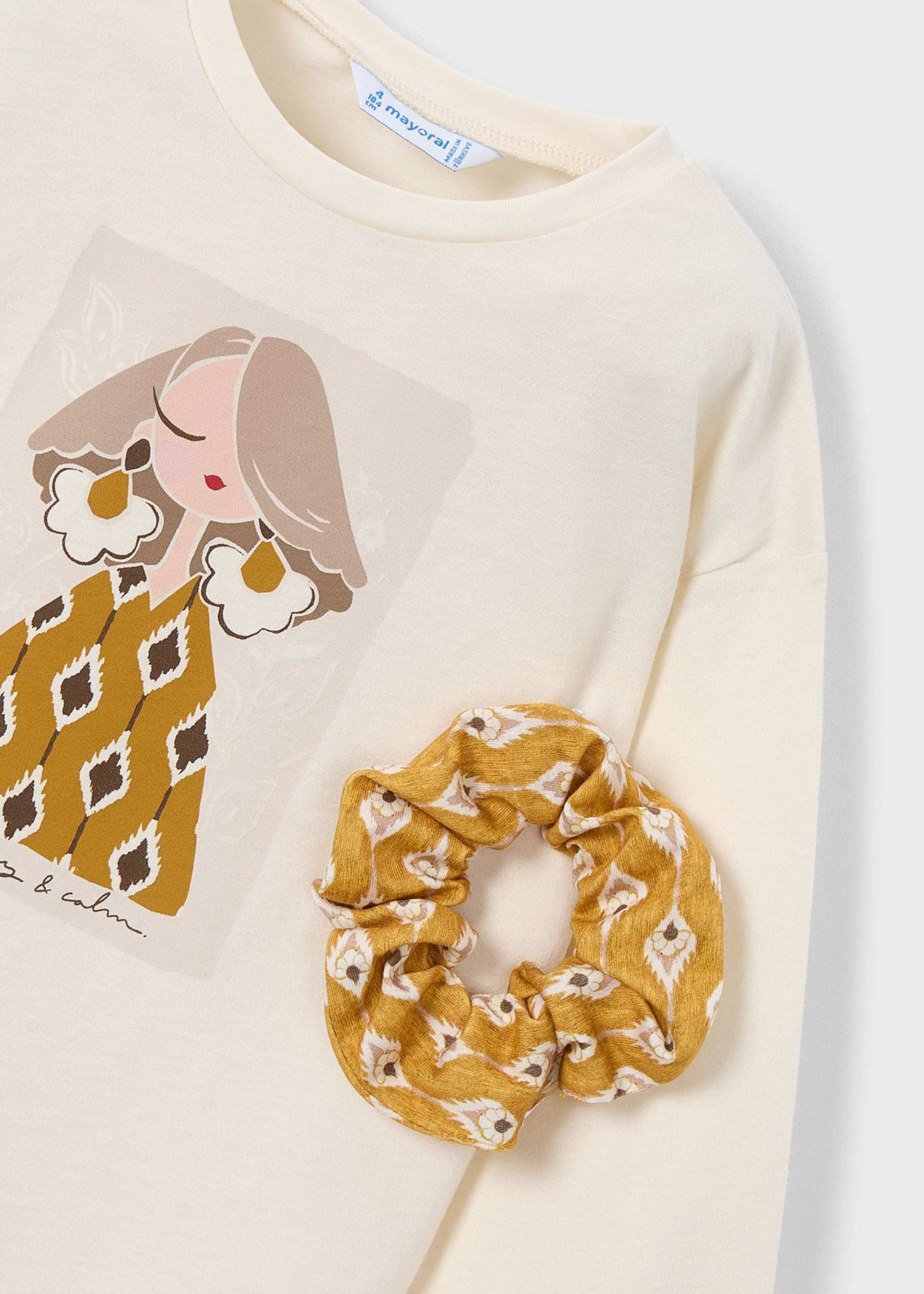 Girl T-Shirt with Matching Scrunchie Girl T-Shirt with Matching Scrunchie