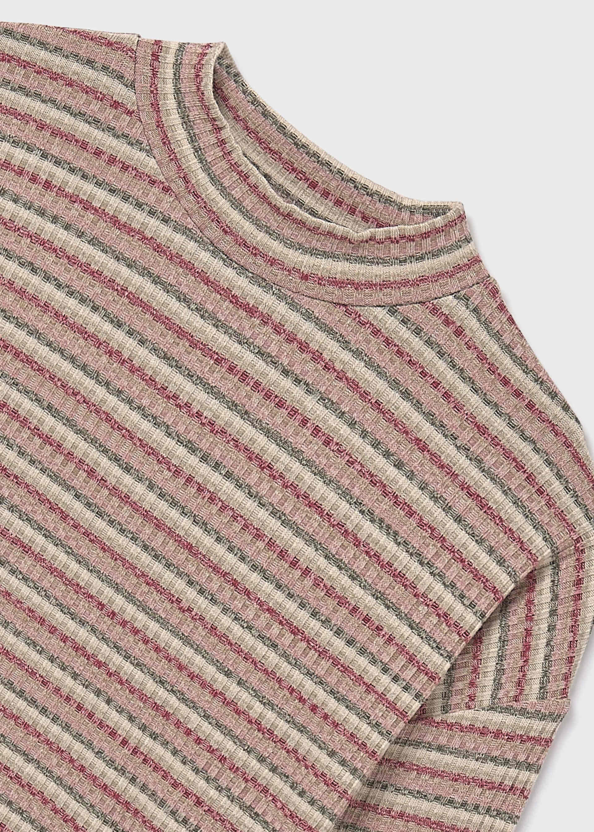 Playera cuello semi alto chica