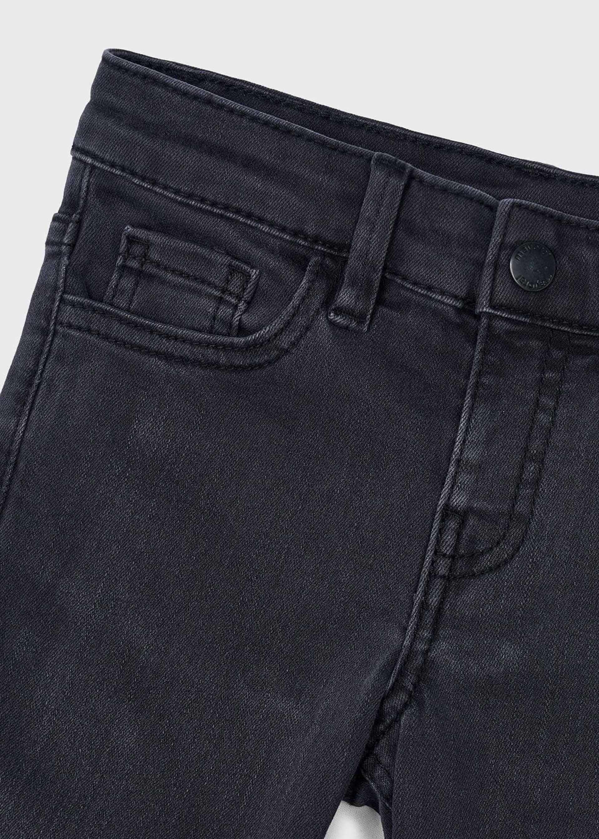 Pantalón denim entallado básico niño