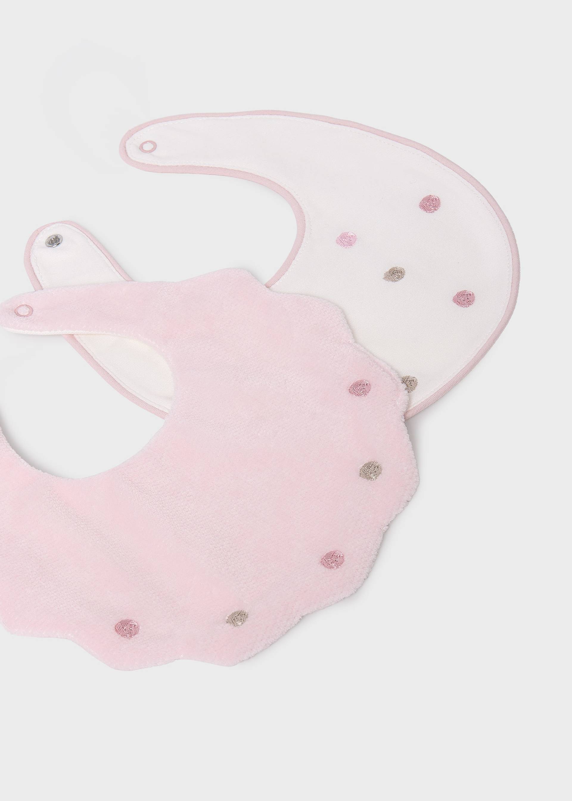 Set 2 baberos bordados impermeables bebé Set 2 baberos bordados impermeables bebé