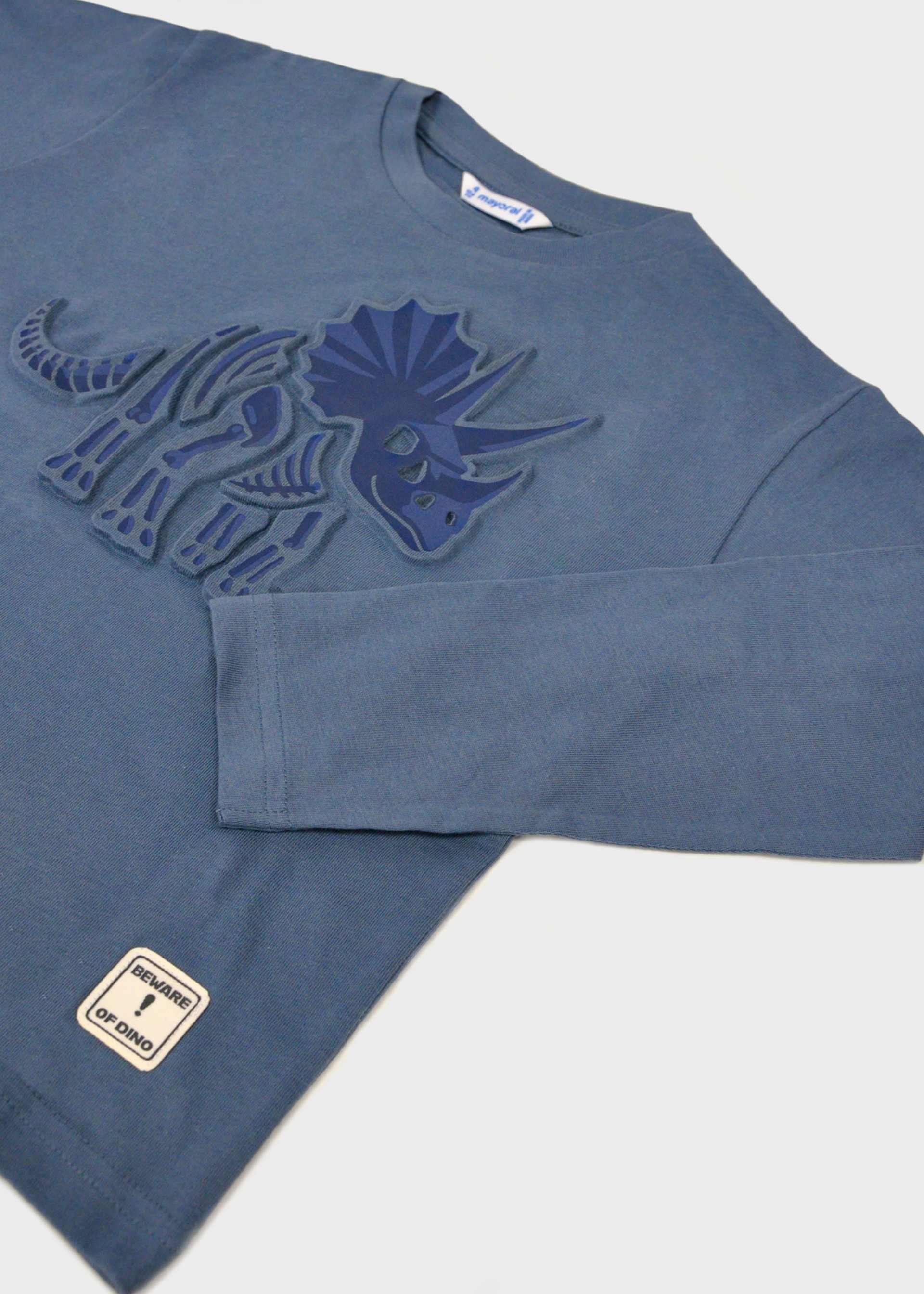 Playera dinosaurio relieve niño