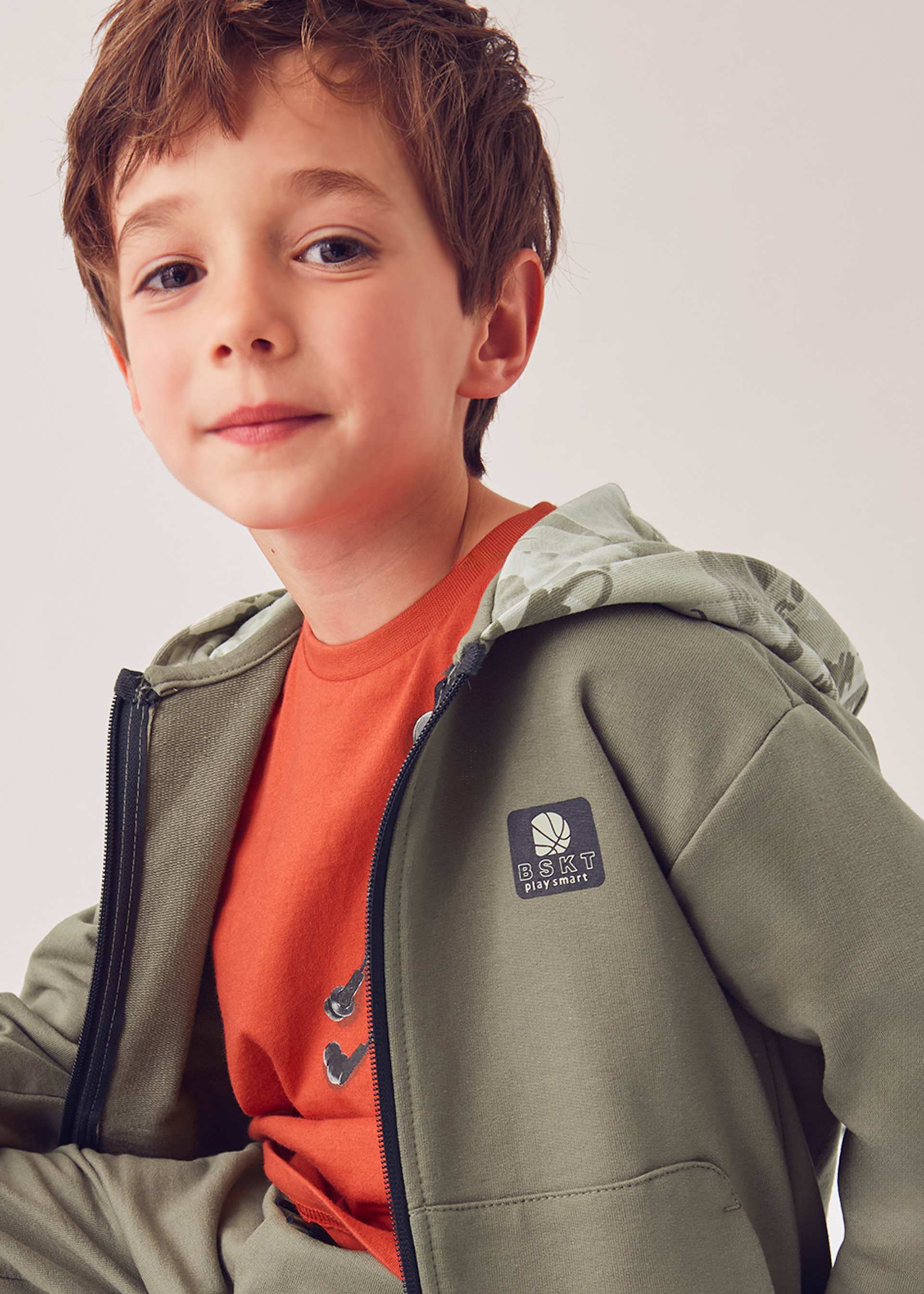 Boys 2 trouser printed tracksuit set