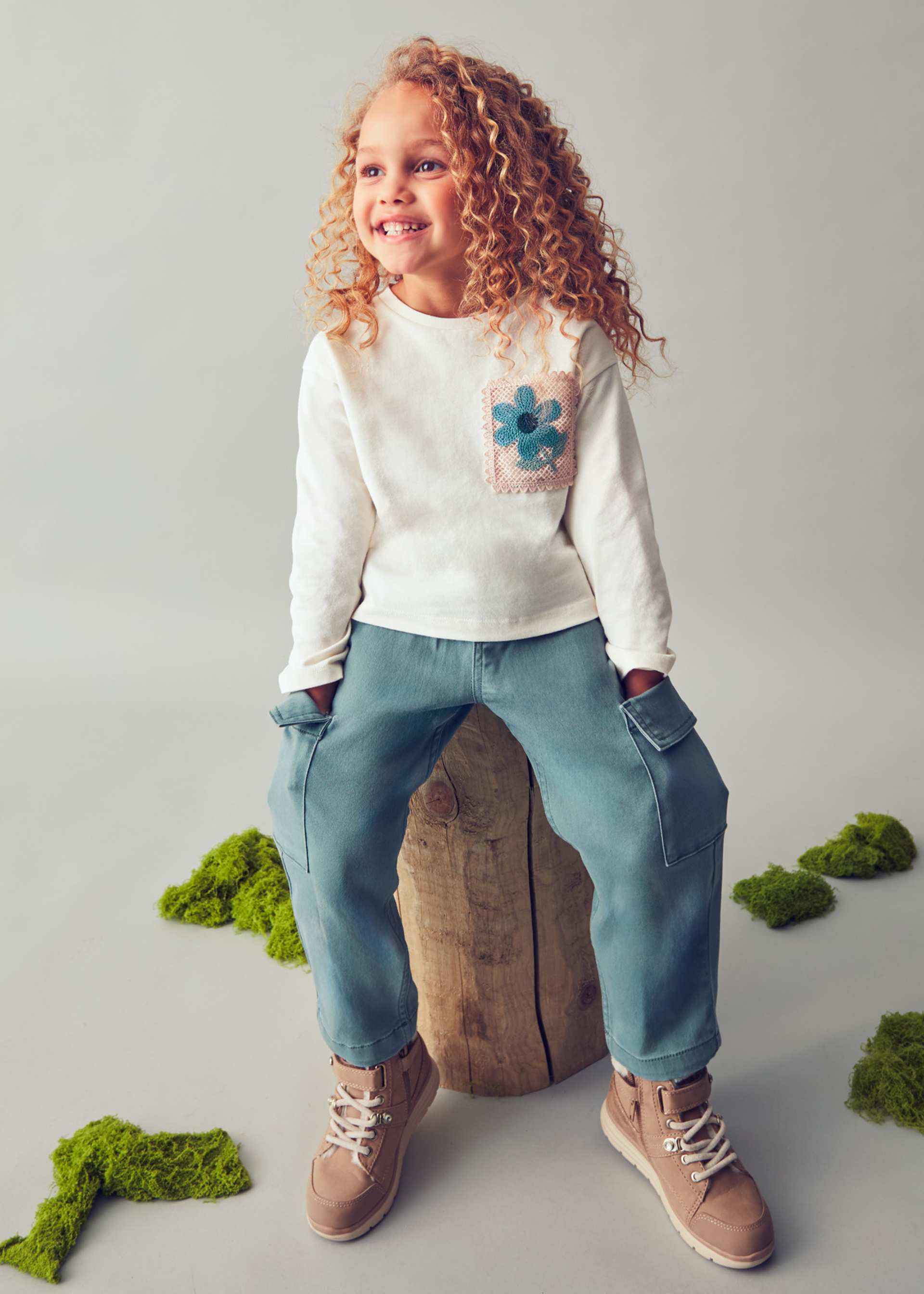 Camiseta bolsillo crochet niña