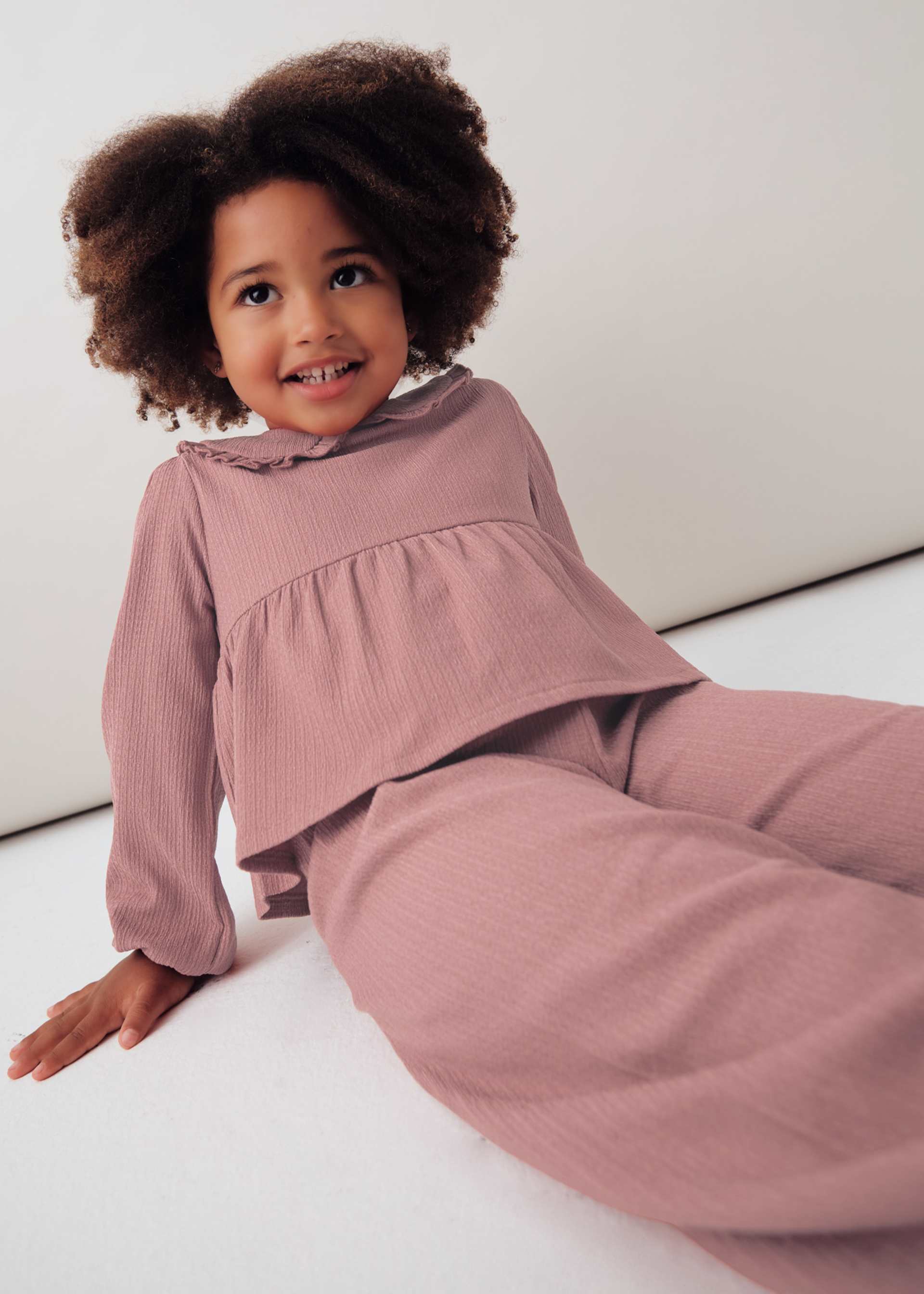 Girl Knit Pants and Sweater Set Girl Knit Pants and Sweater Set