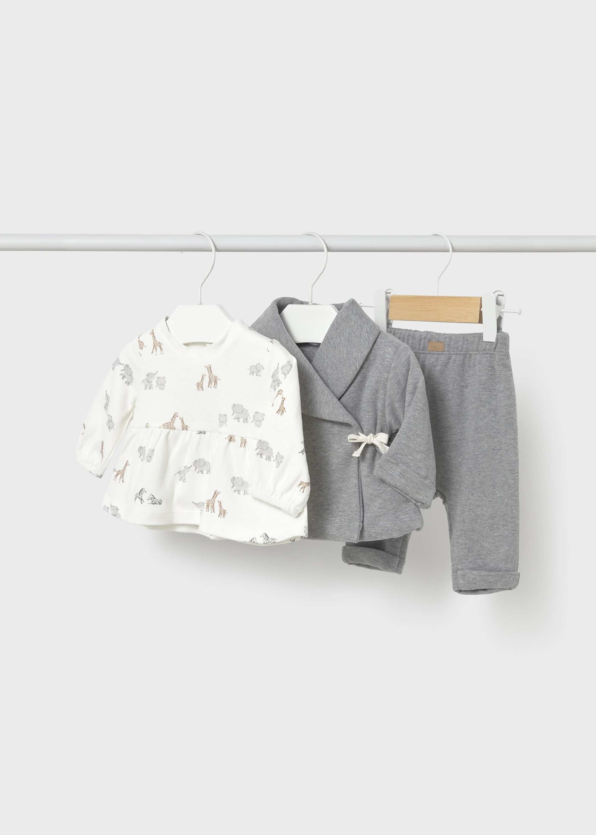 Conjunto pantalón 3 piezas recién nacida