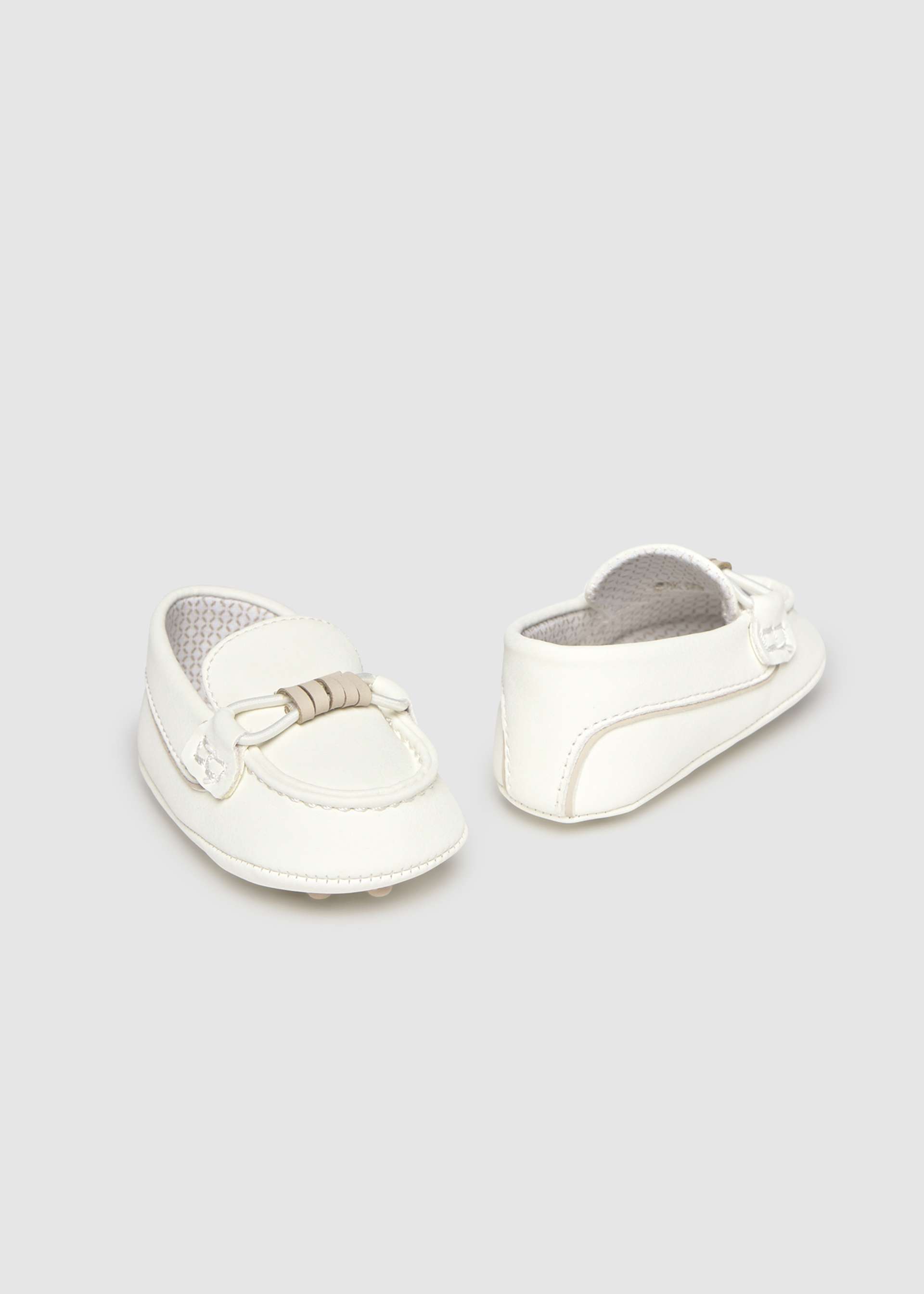 Mocasín recién nacido Mocasín recién nacido