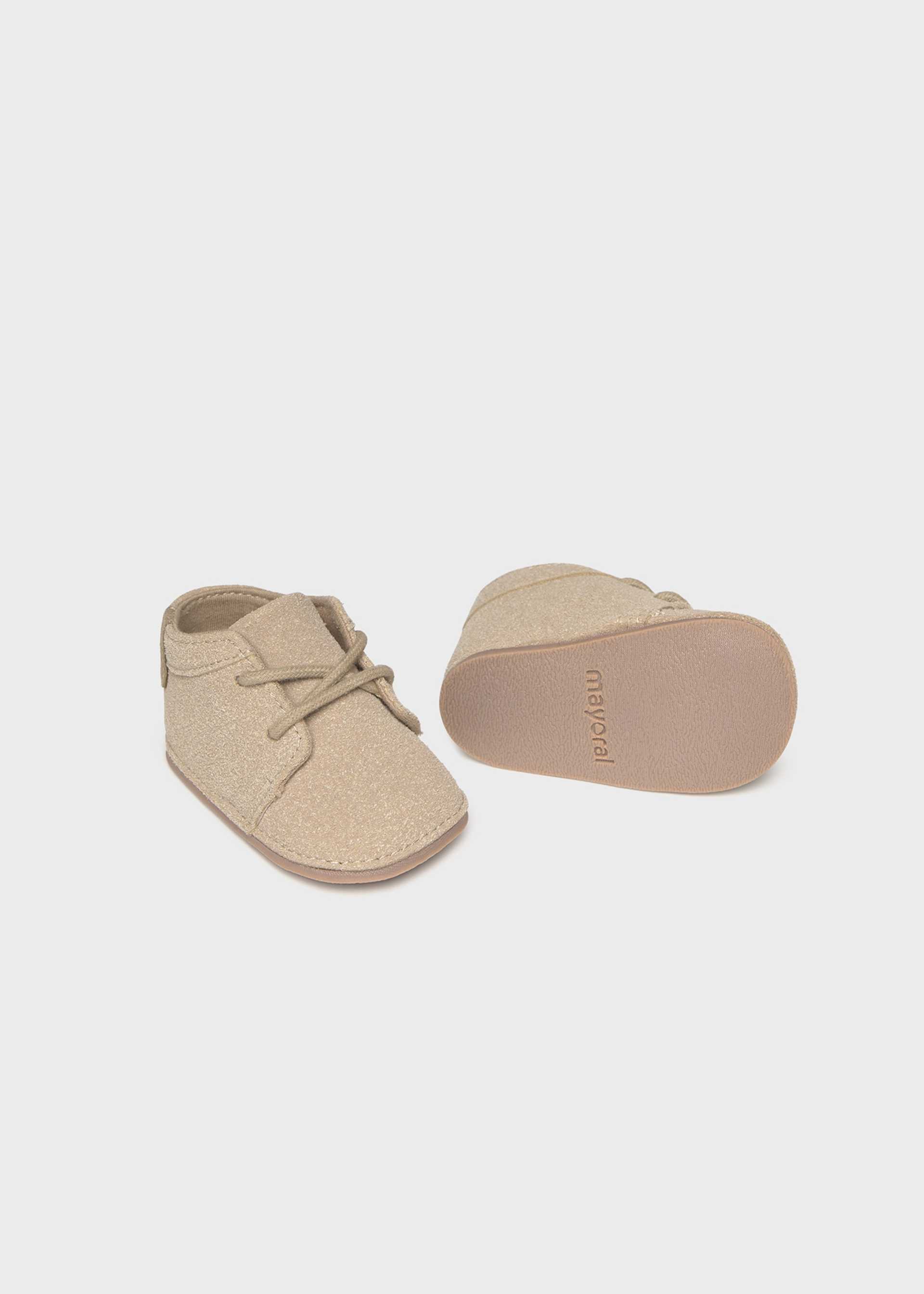 Newborn suede boot