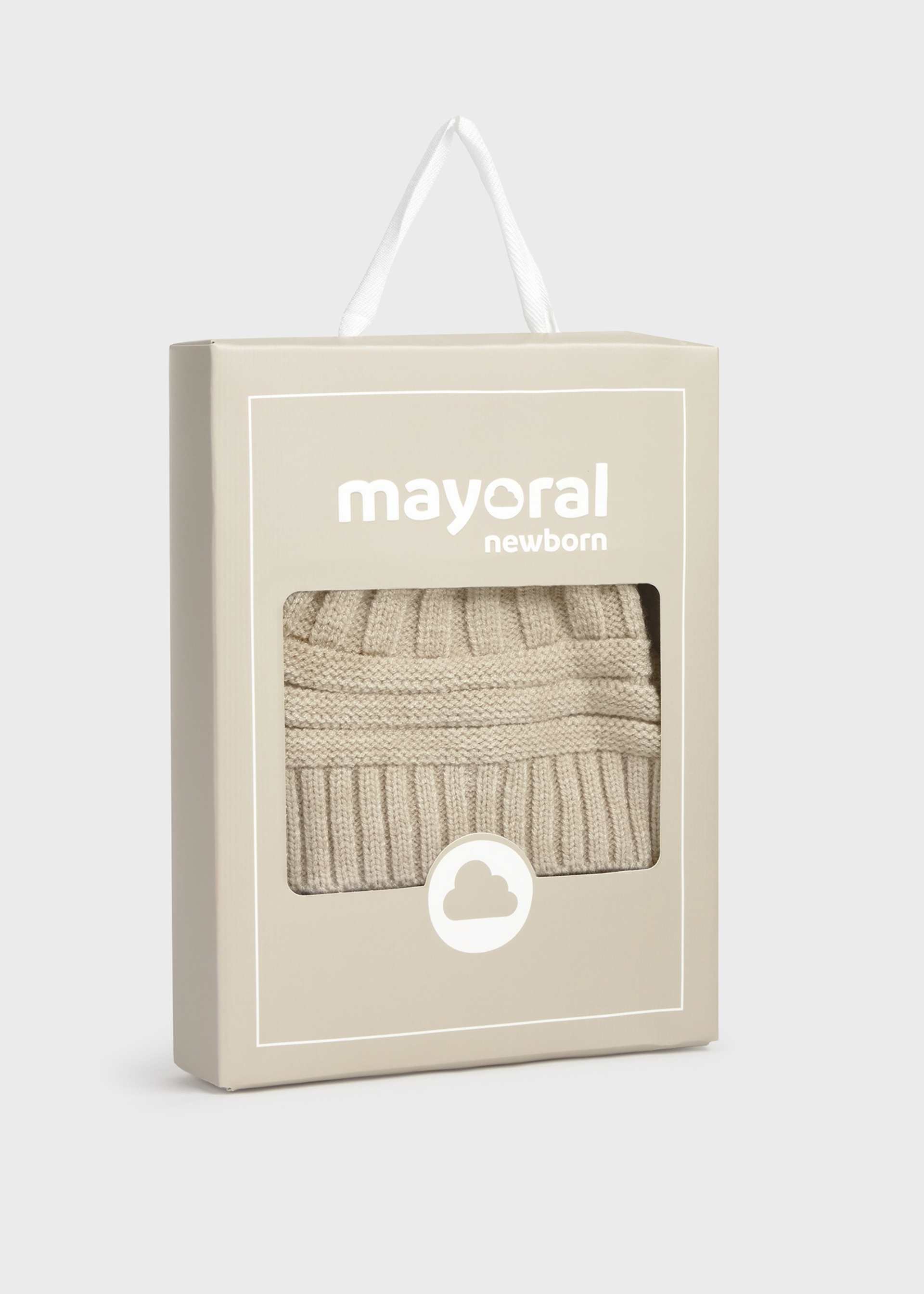 Newborn girl hat and mittens set