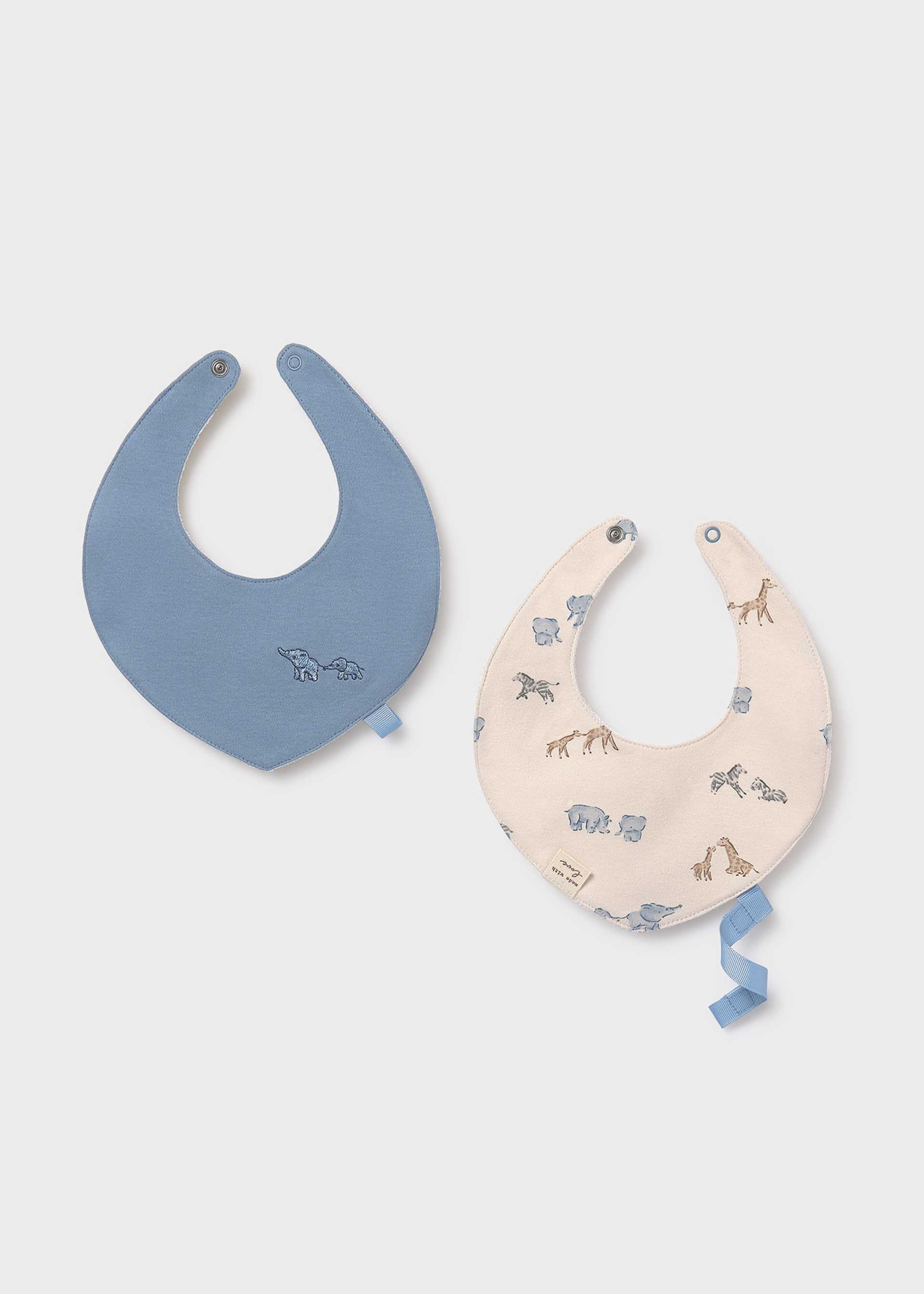 Baby 2 pack of waterproof bibs
