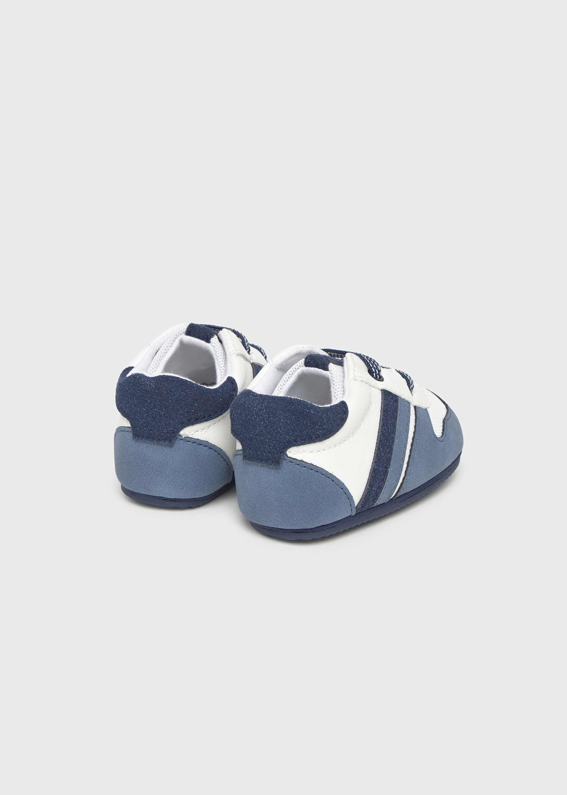 Newborn casual trainers