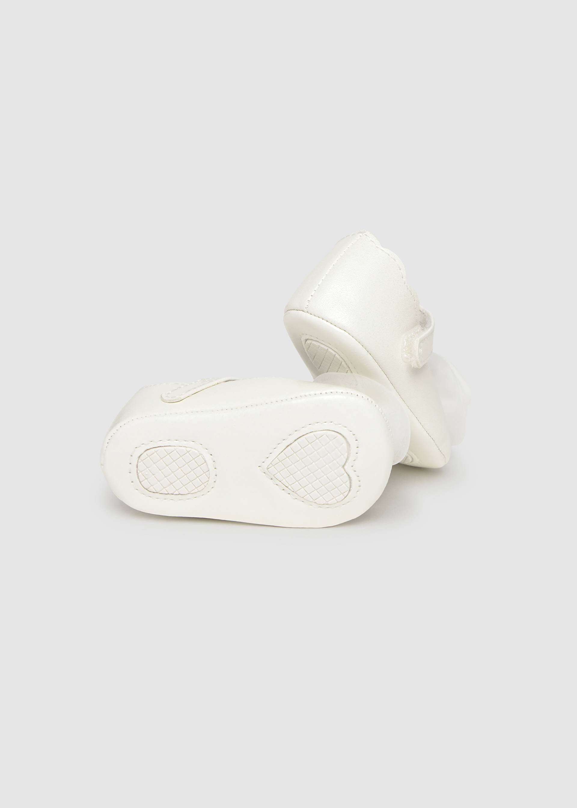 Chaussures fleur nouveau-né