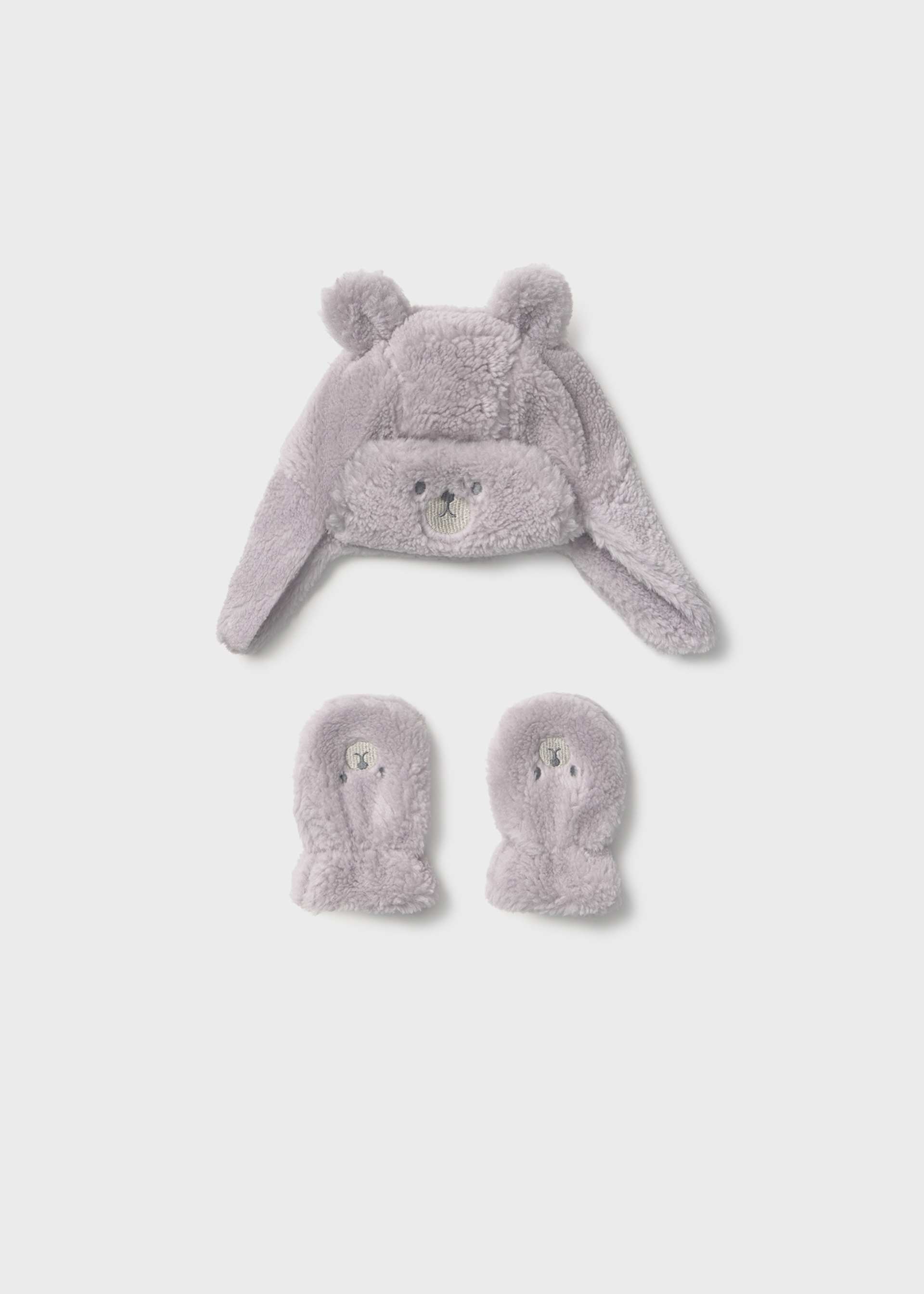 Baby bear hat and mittens set