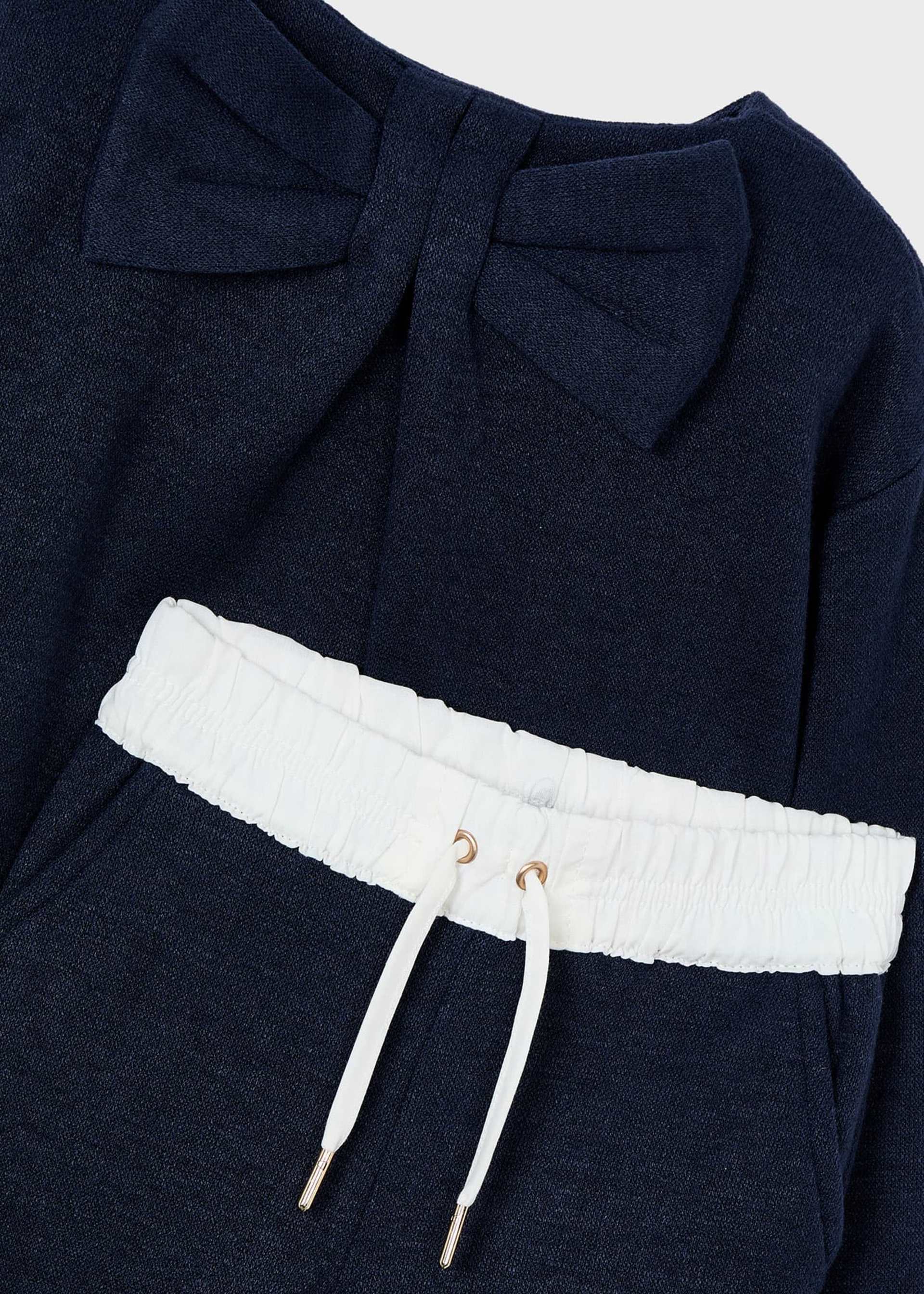 Set pantaloni largi si pulover fetita Set pantaloni largi si pulover fetita