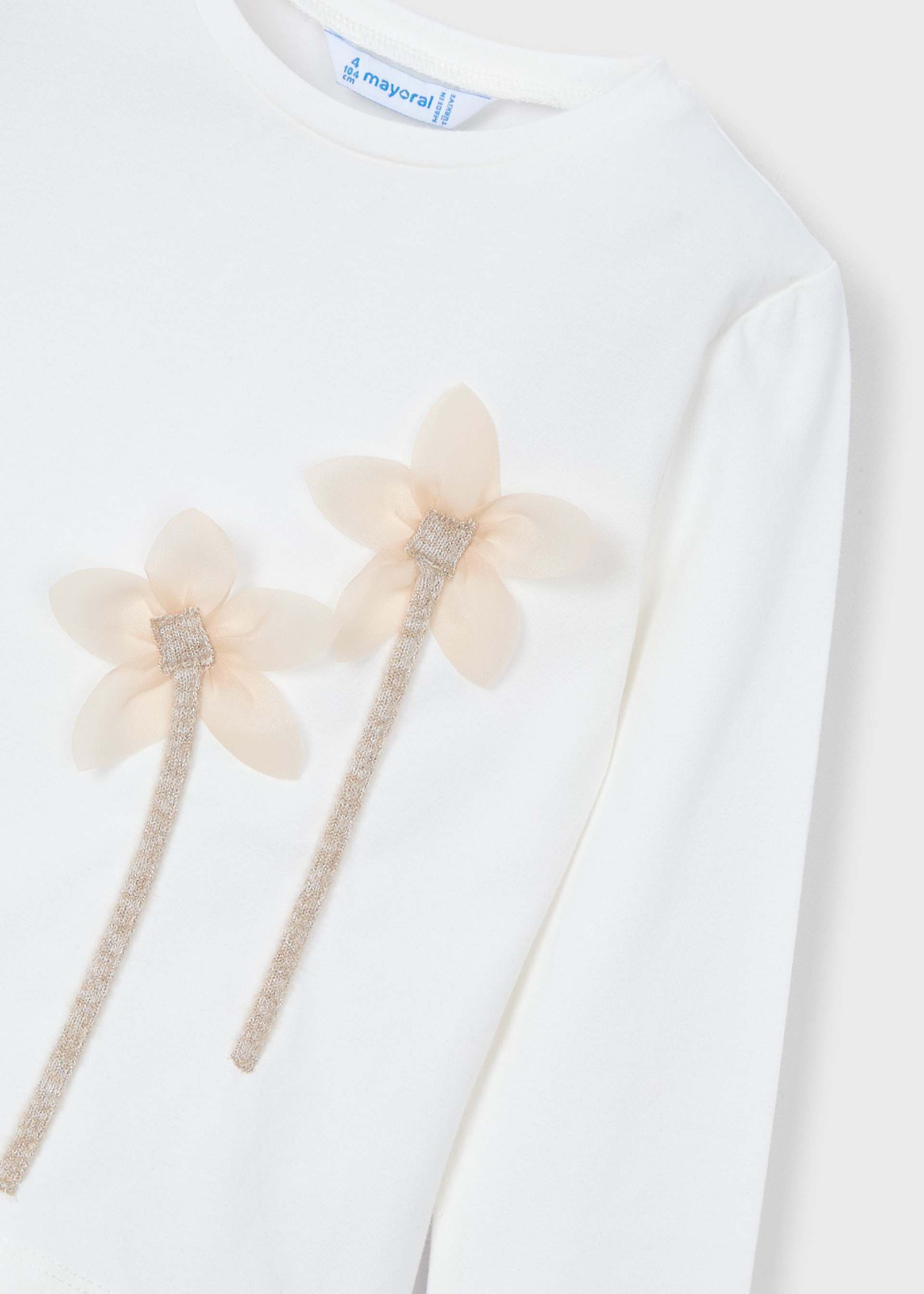 Girl flower applique T-shirt