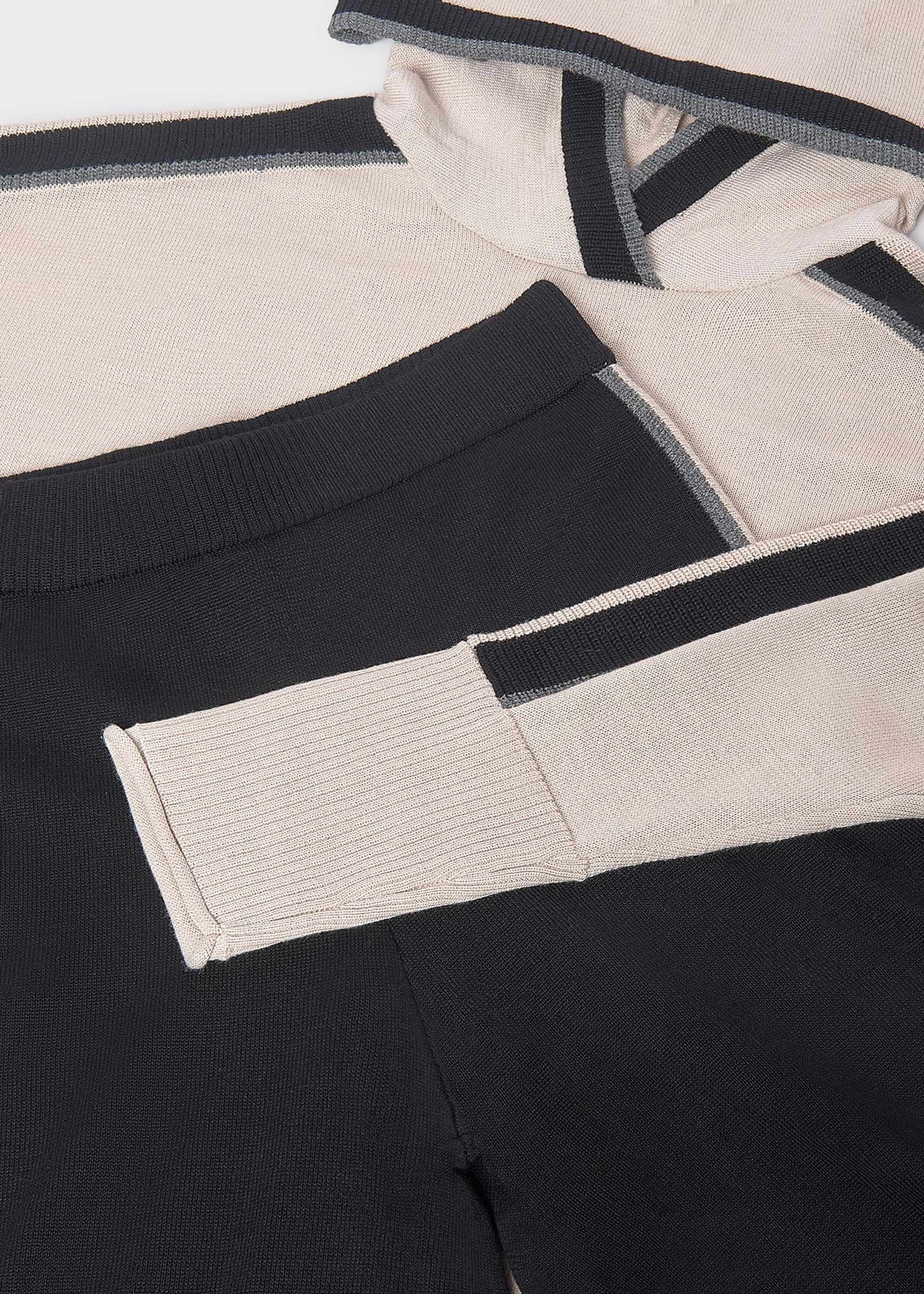 Conjunto pantalón y suéter capucha chica Conjunto pantalón y suéter capucha chica