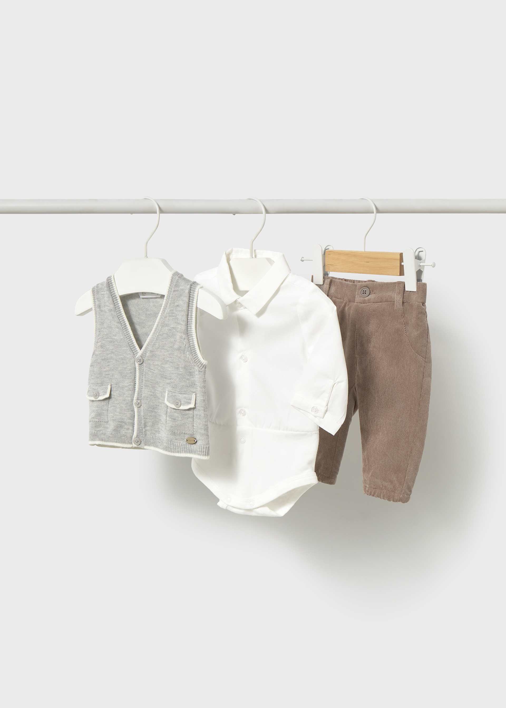 Newborn 3-piece waistcoat set