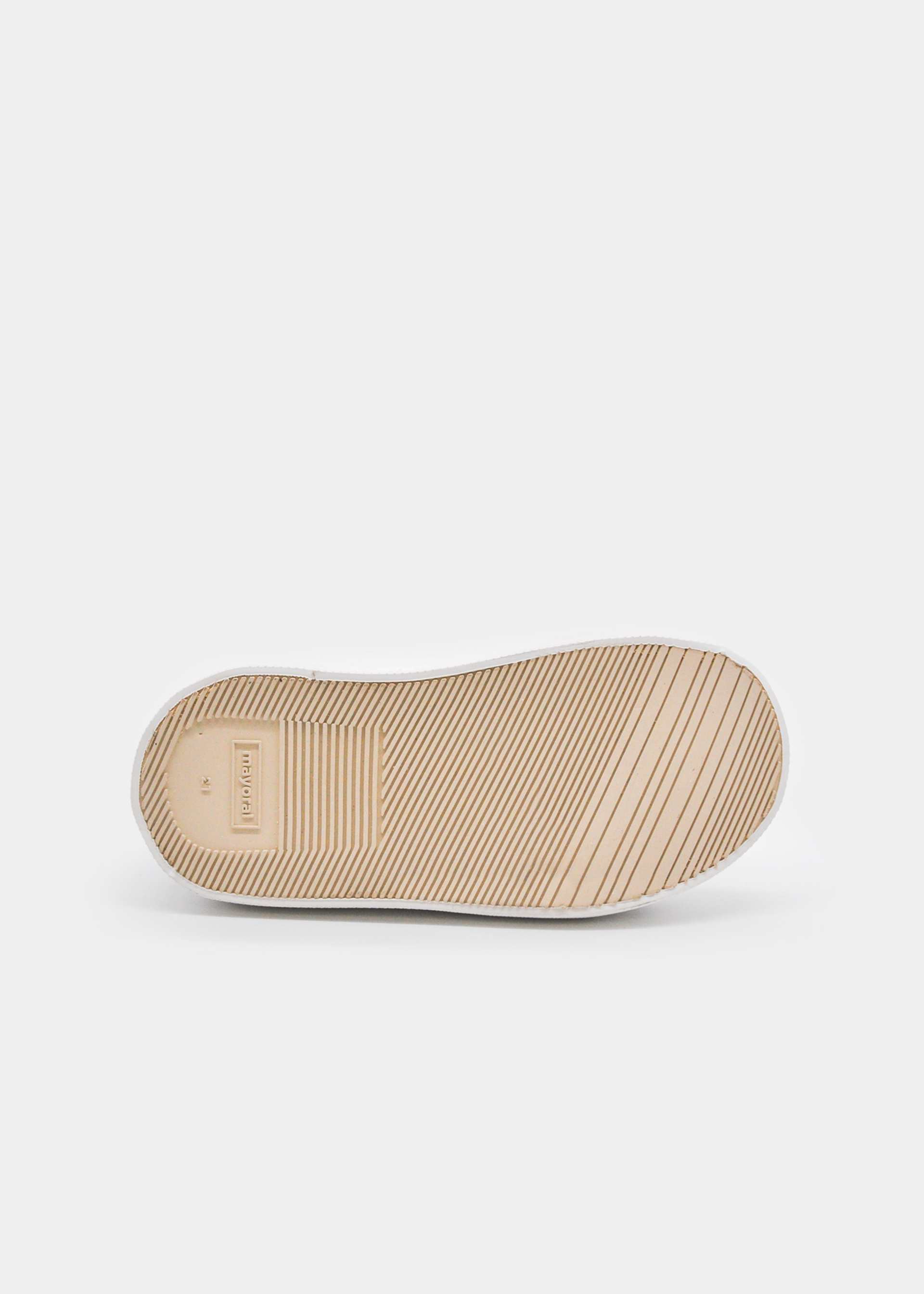 Buty sportowe z kwiatkiem dla niemowlęcia