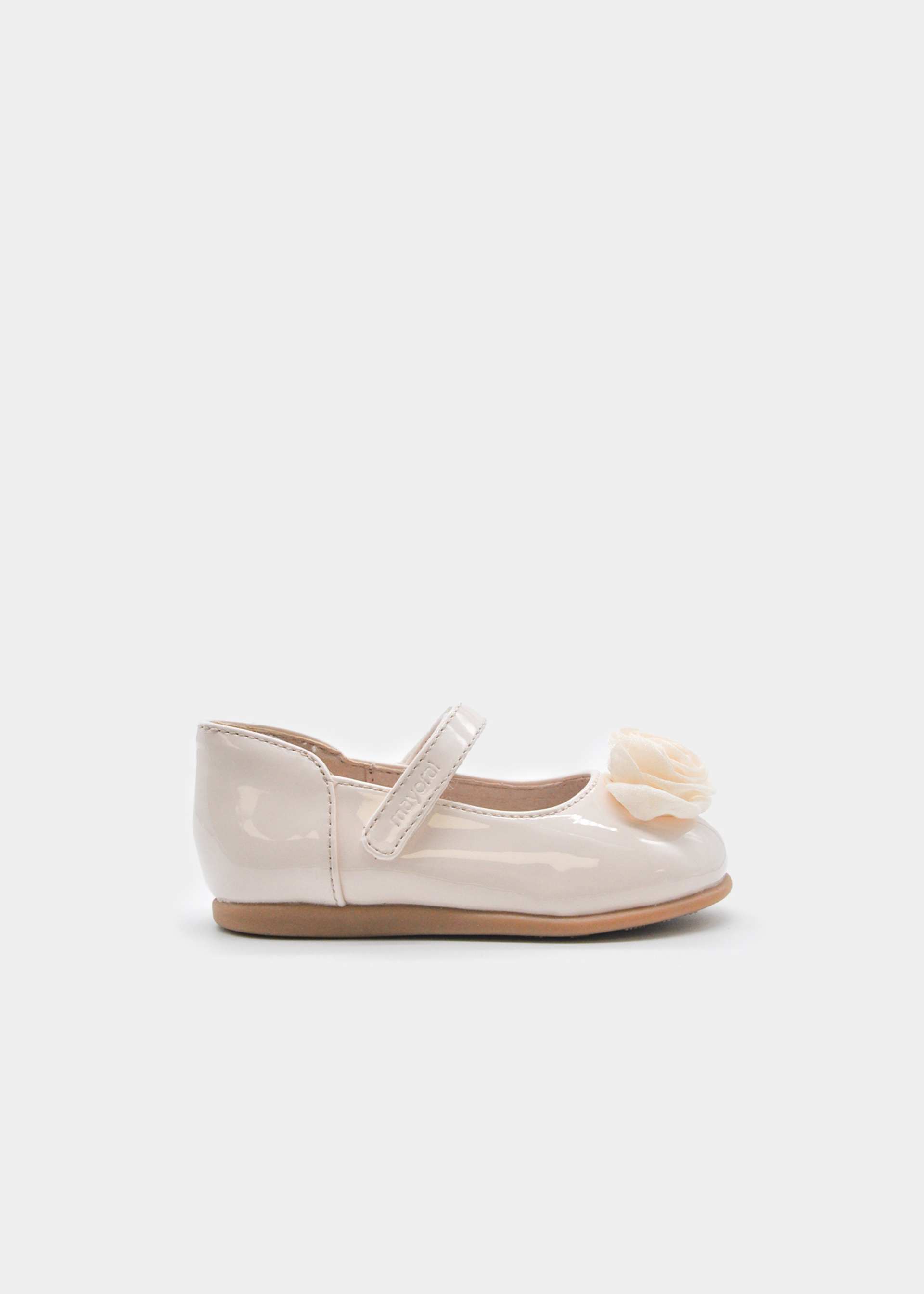 Zapatos charol flor bebé