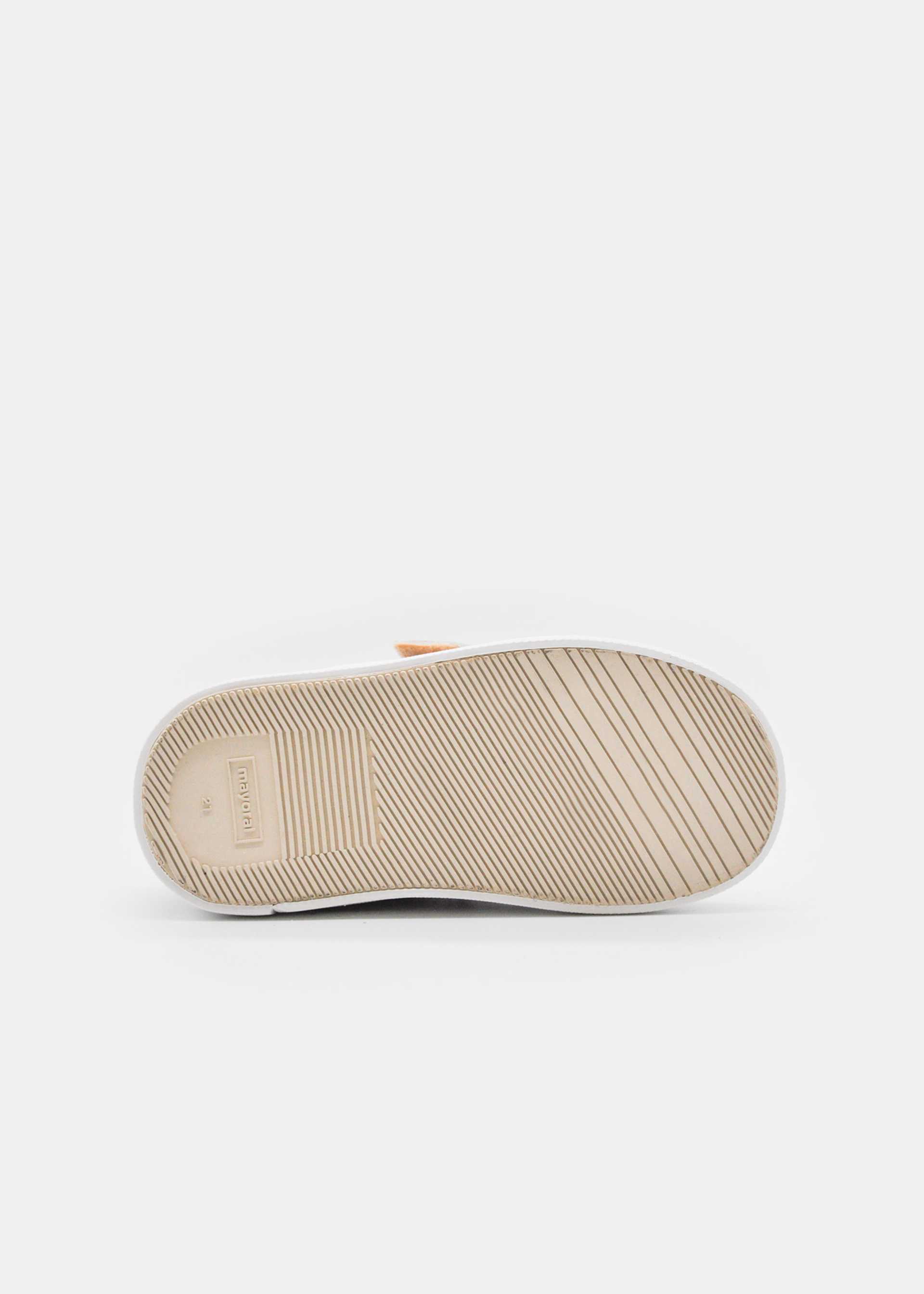 Buty z imitacji skóry zapinane na rzep dla niemowlęcia