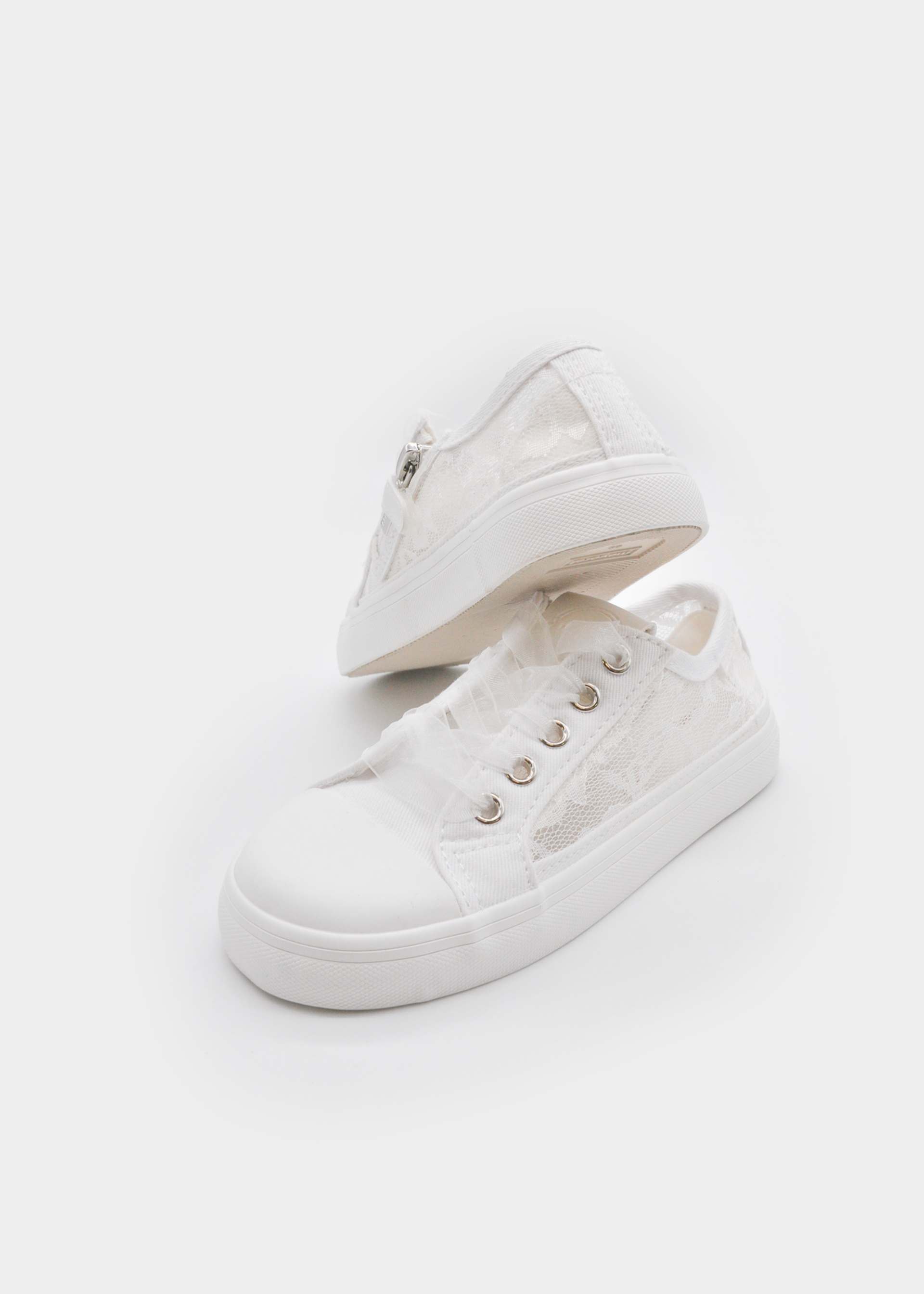 Openwork trainers for girls