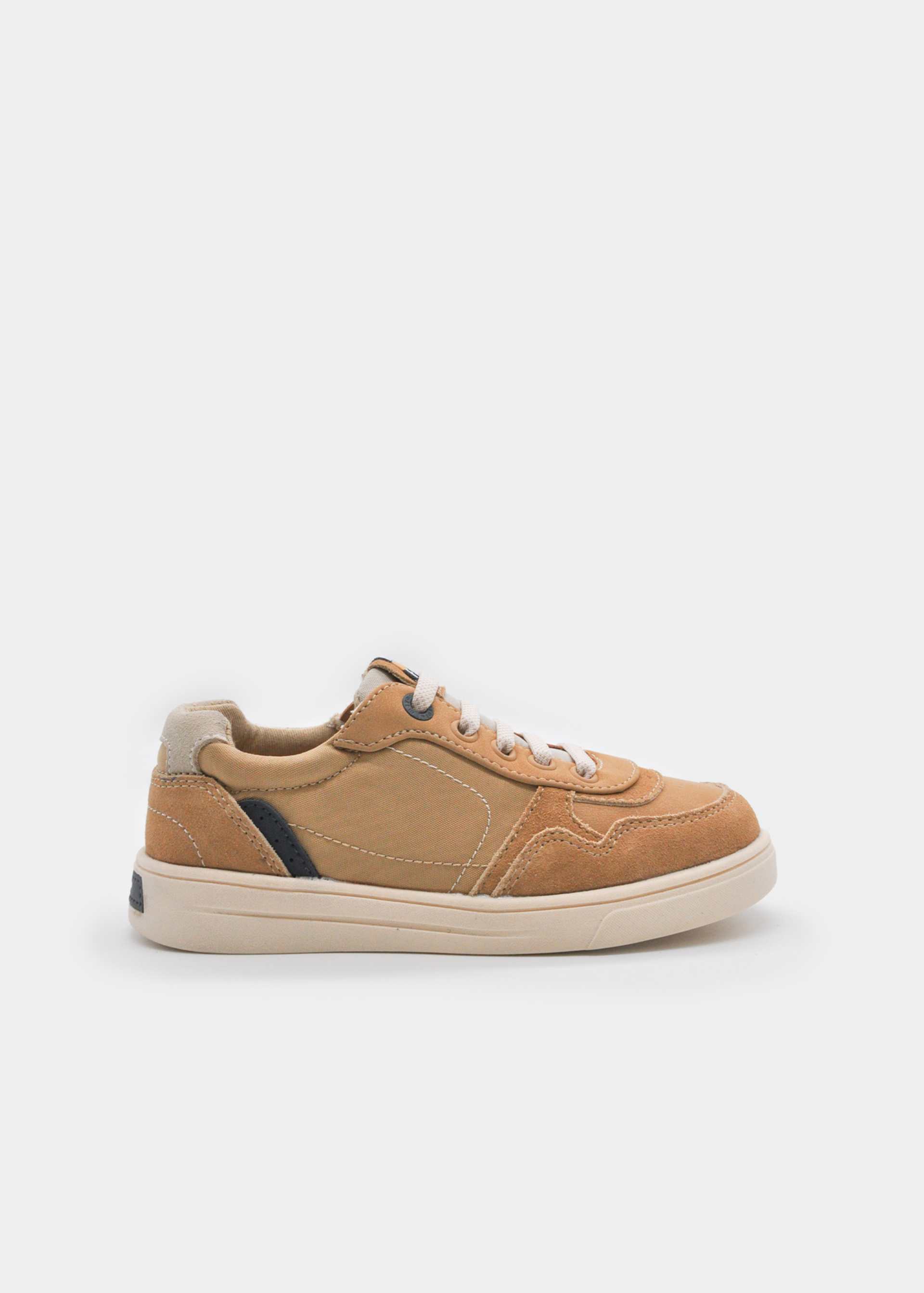 Deportiva casual niño