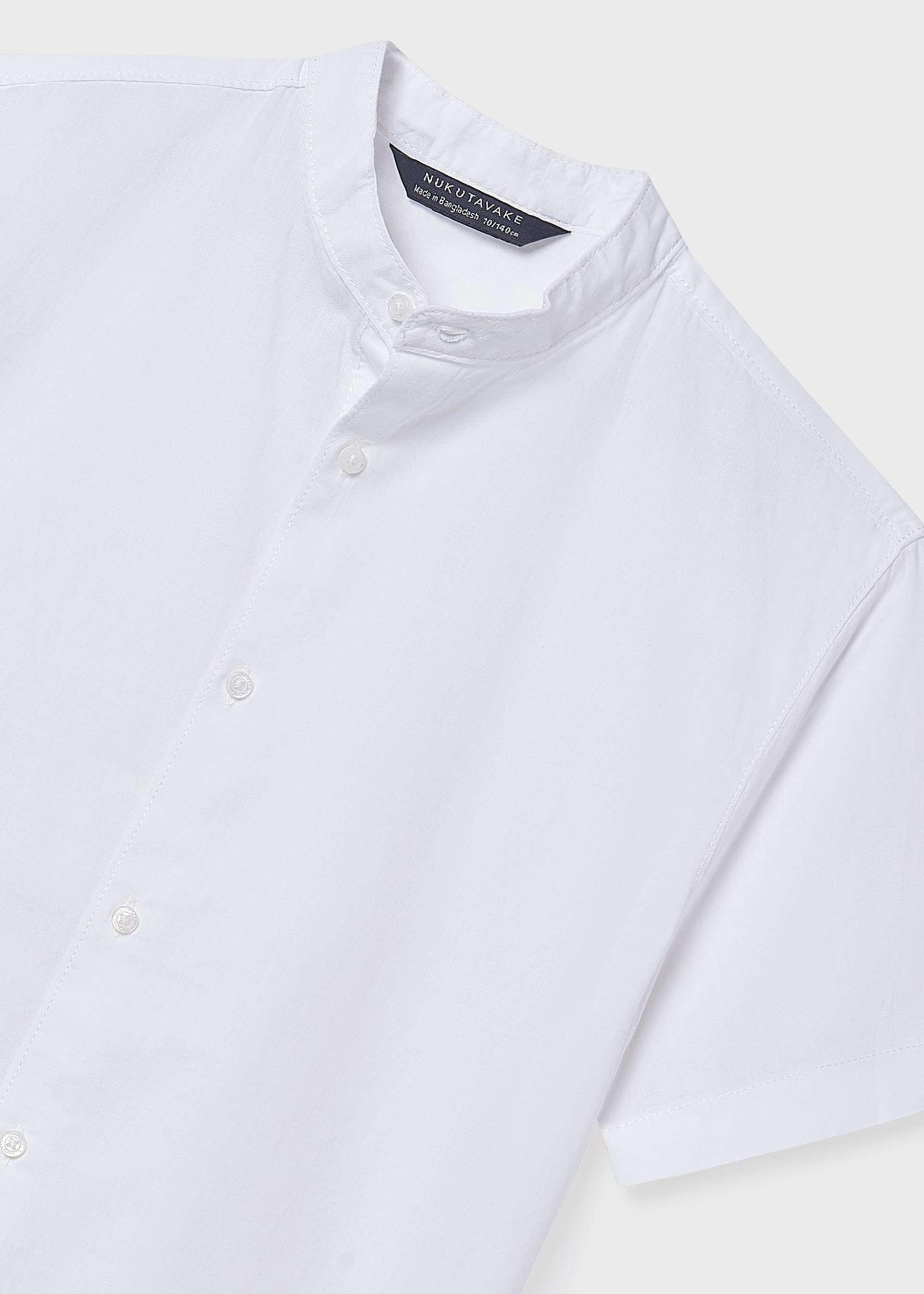 Boy's short-sleeved shirt with mandarin collar