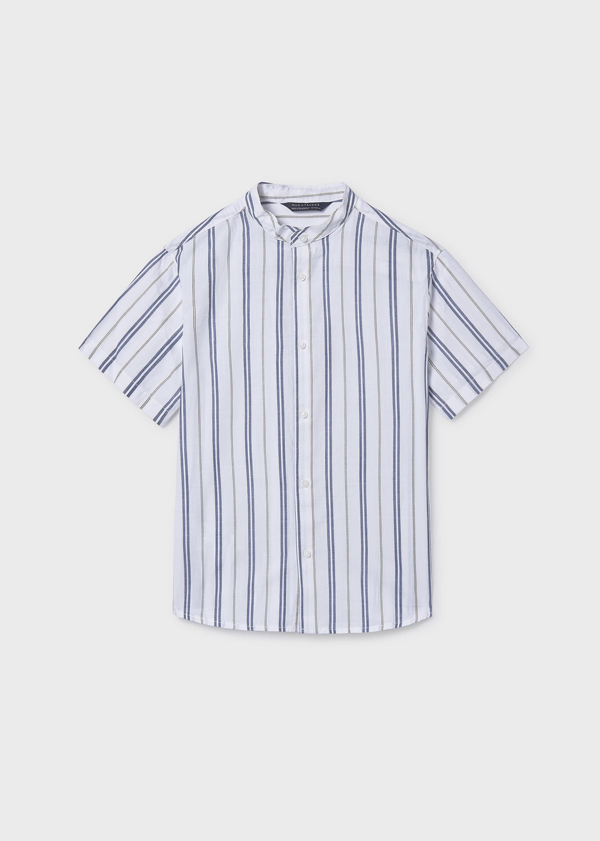 Boy's short-sleeved shirt with mandarin collar