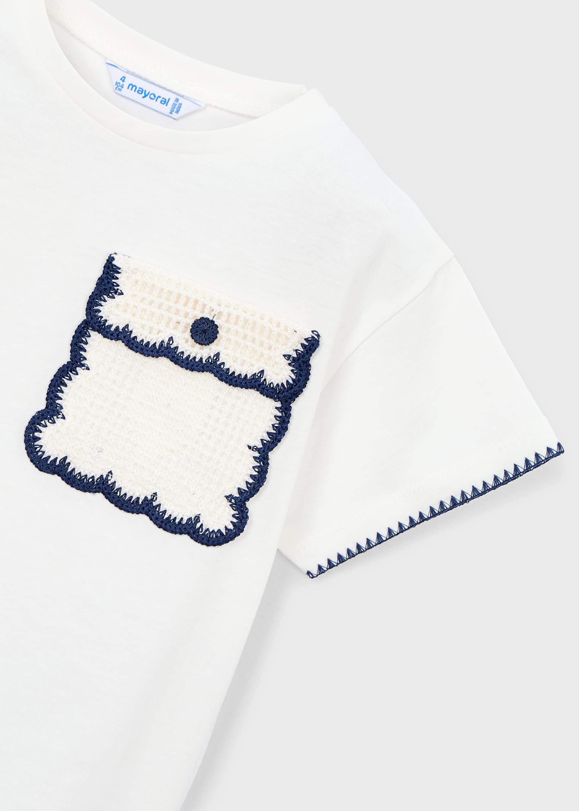 Applique t-shirt girl