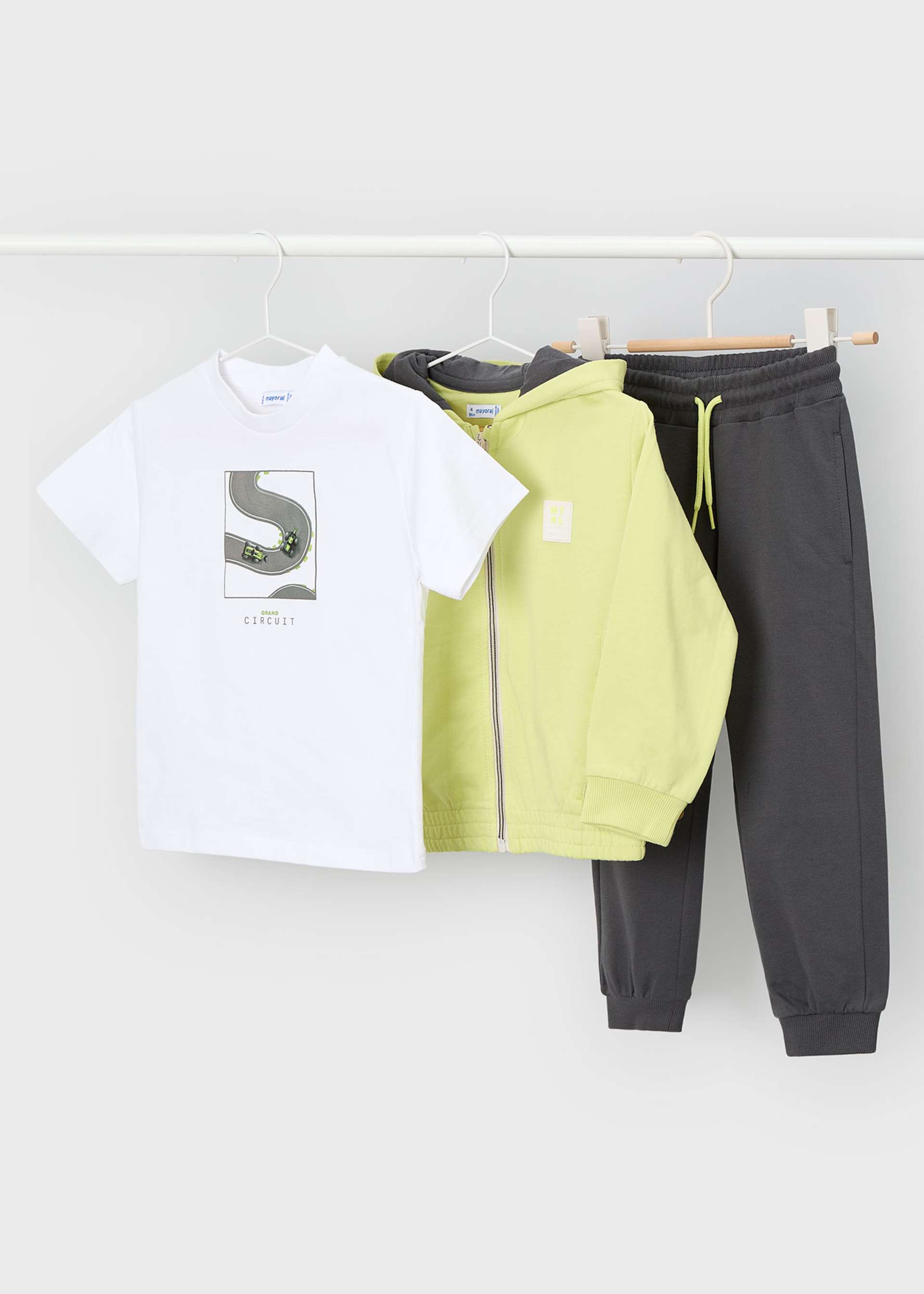 Set Hose und gestreiftes Shirt Jungen