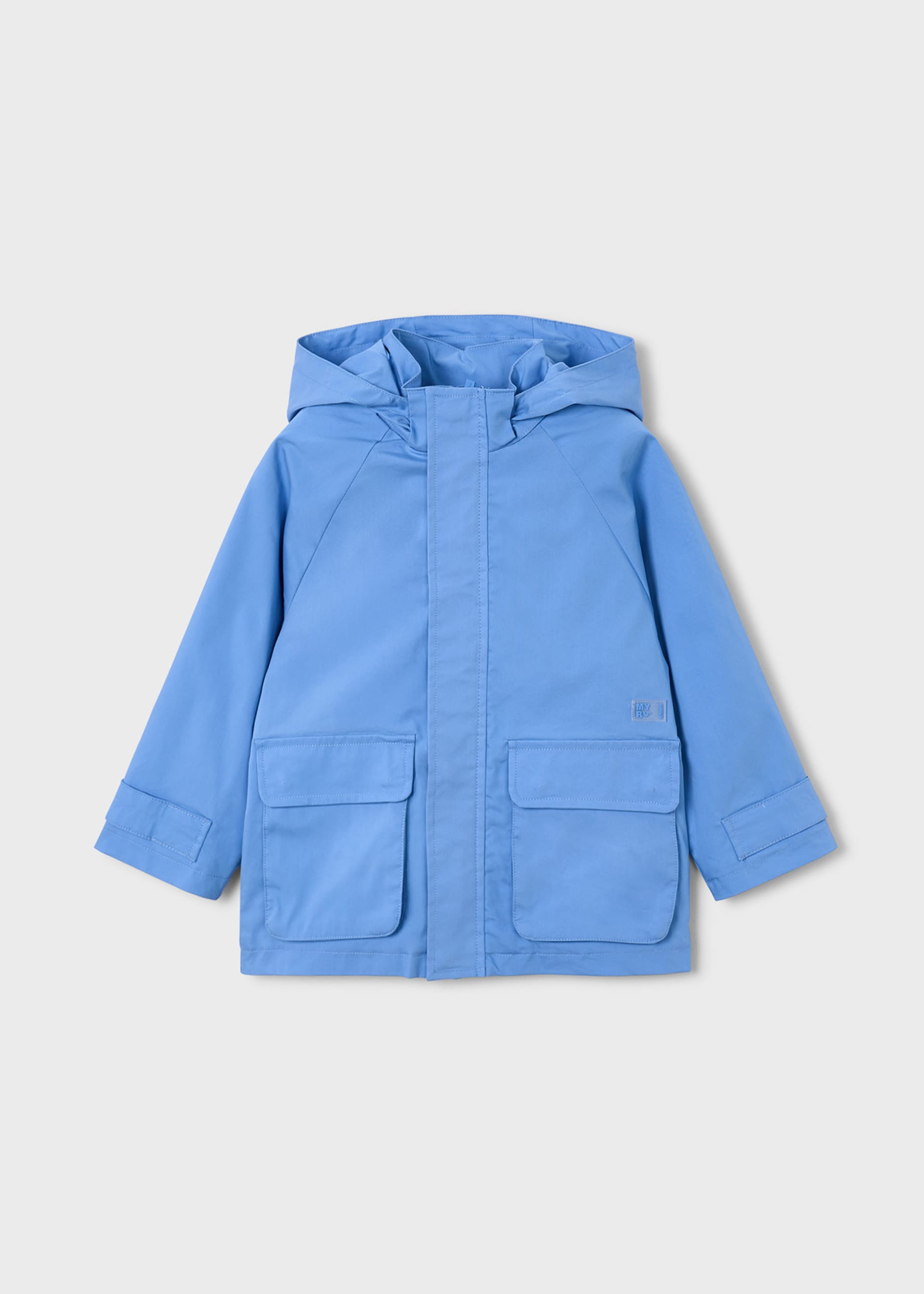 Windbreaker boy with pockets