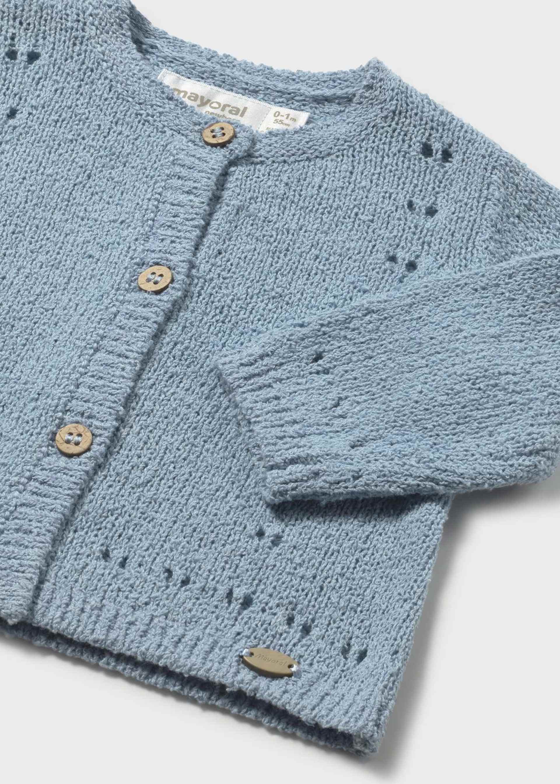 Cardigan tricot à boutons nouveau-né