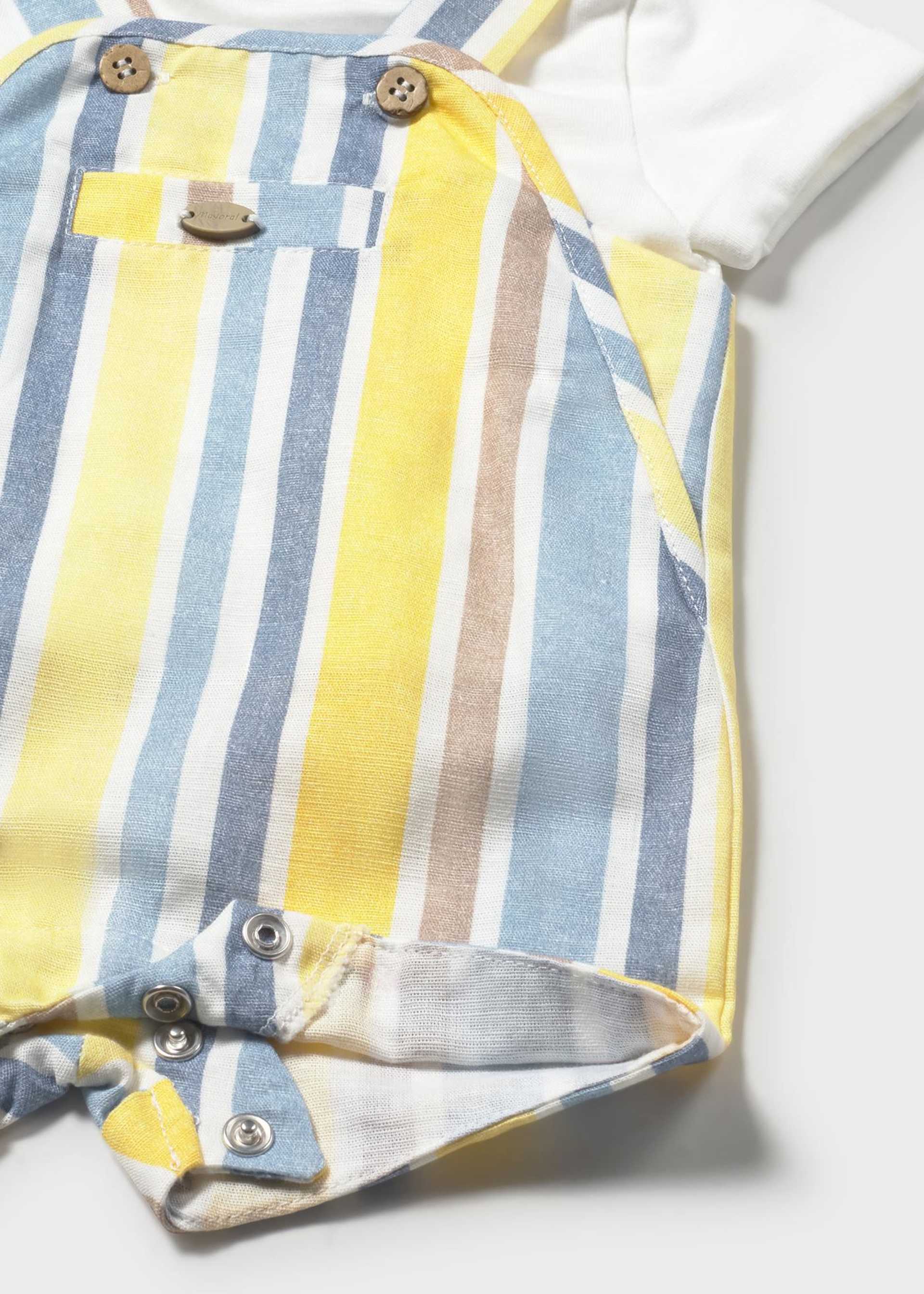 Kurze Latzhose gestreift und T-Shirt Neugeborene