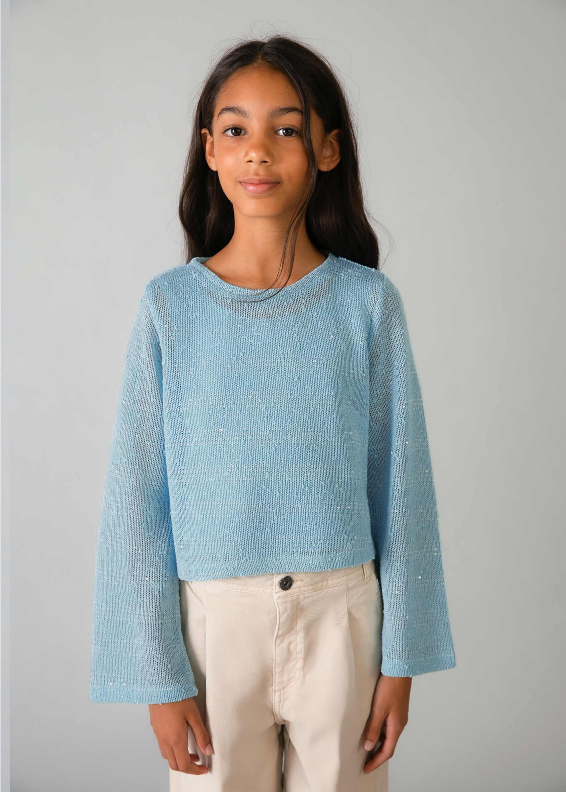 T-shirt with girl's top