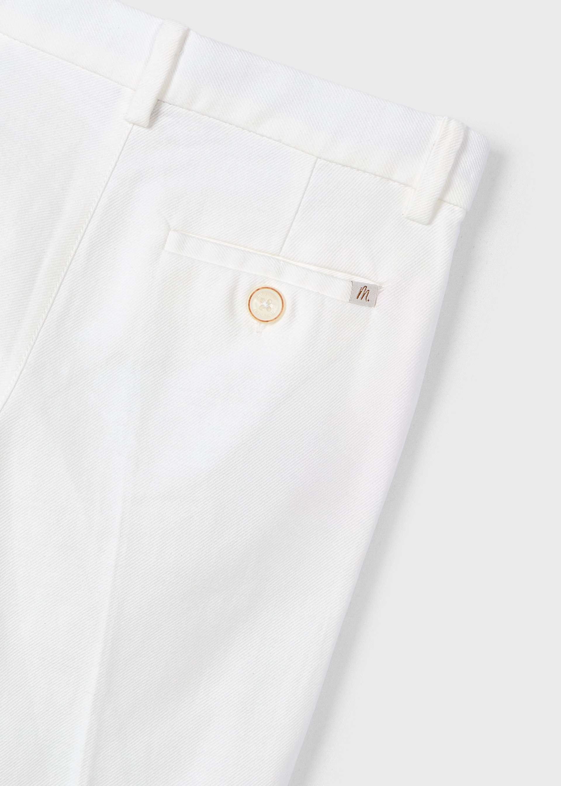 Bermudas elegantes com linho menino