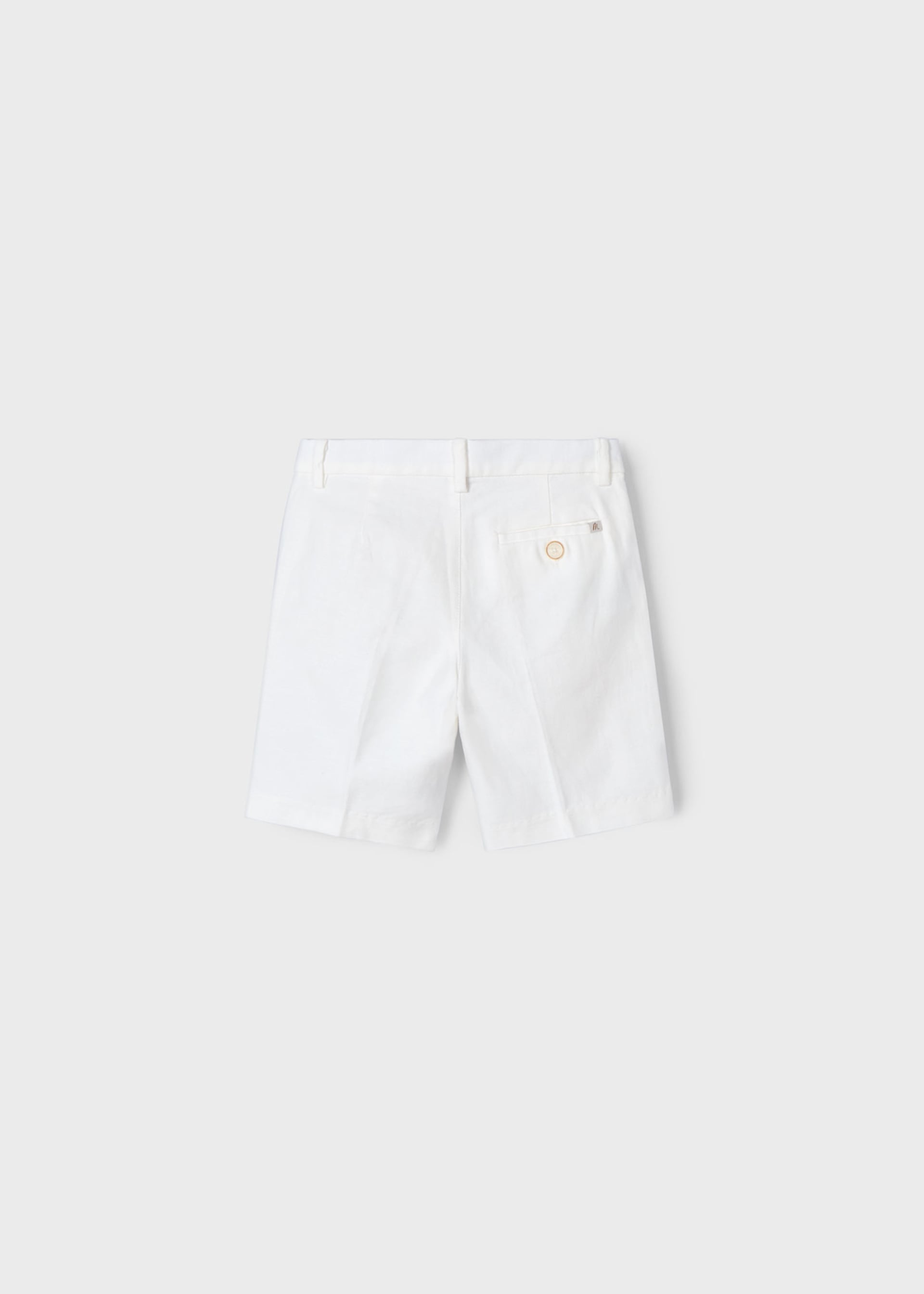 Bermudas elegantes com linho menino