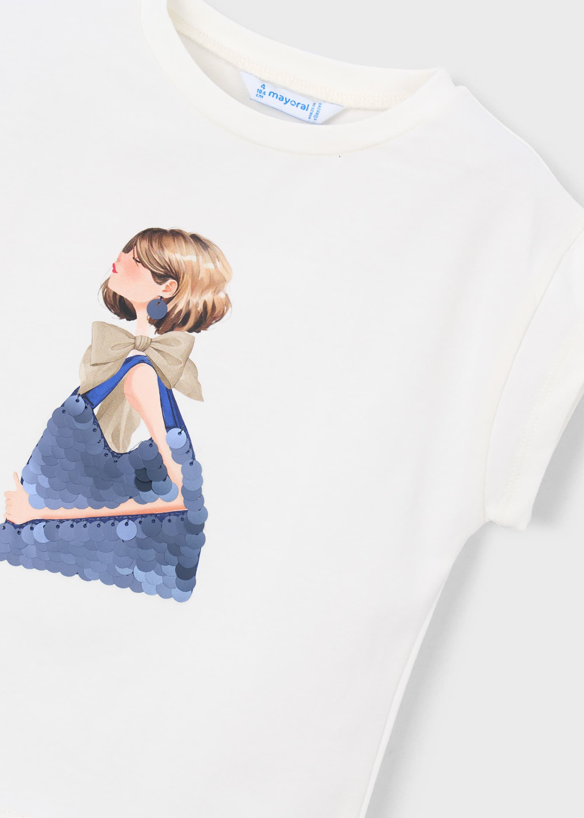 Playera estampada muñeca niña