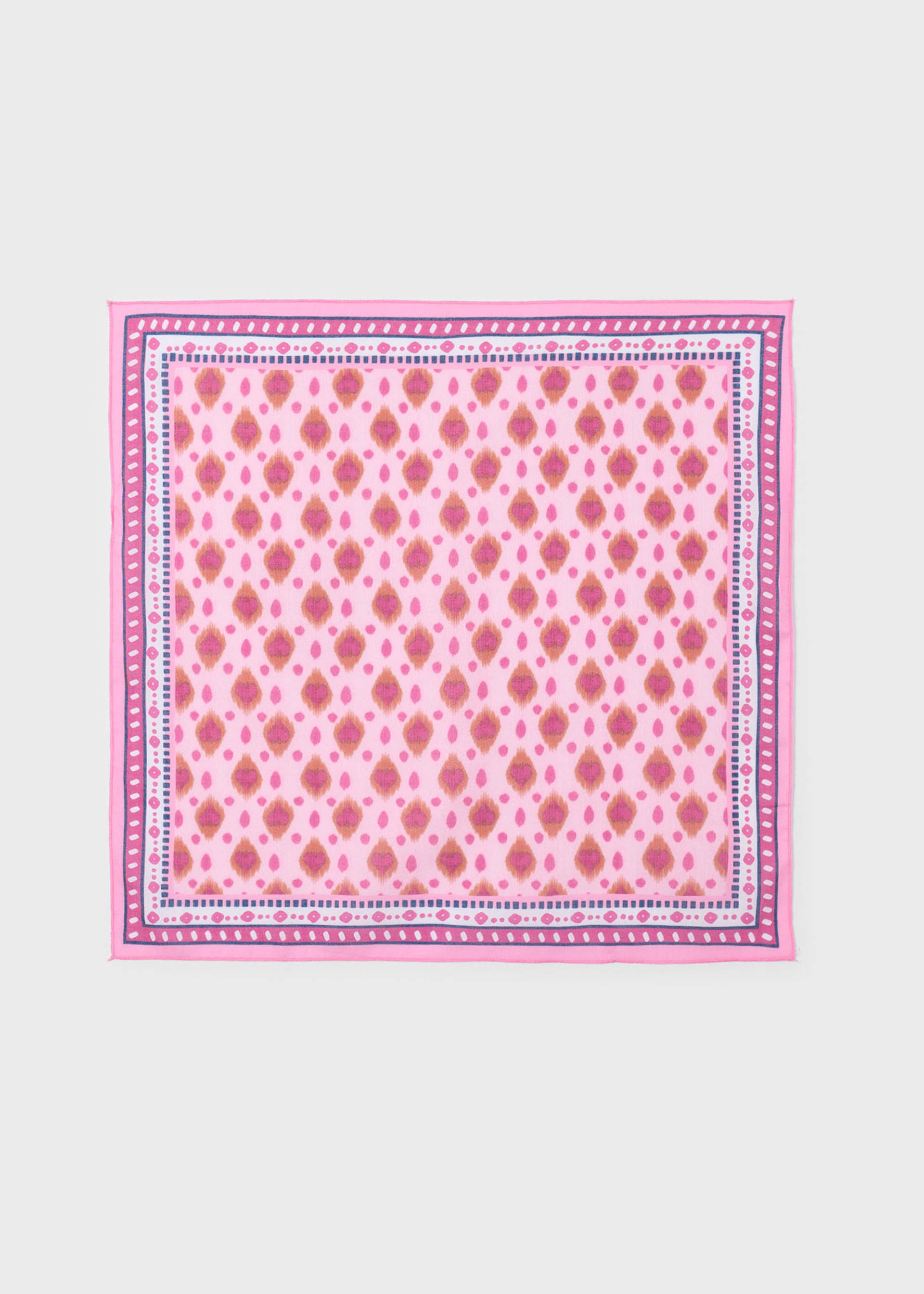 Girl's T-shirt with printed scarf