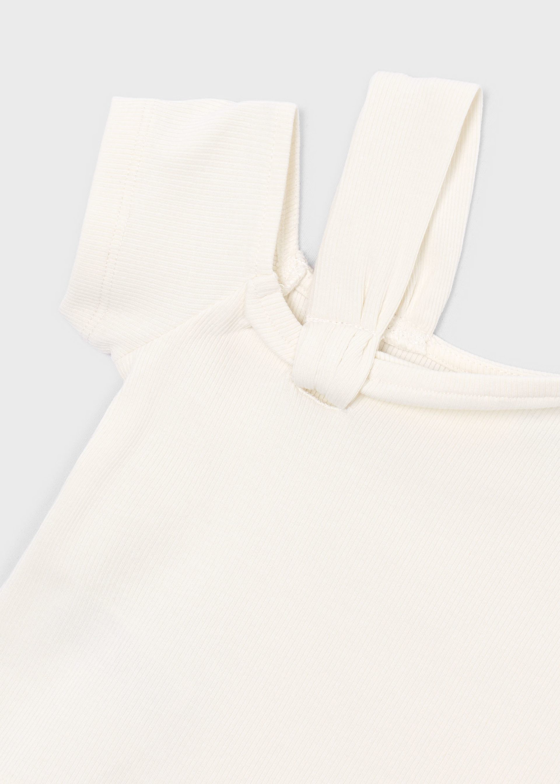 Playera asimétrica niña