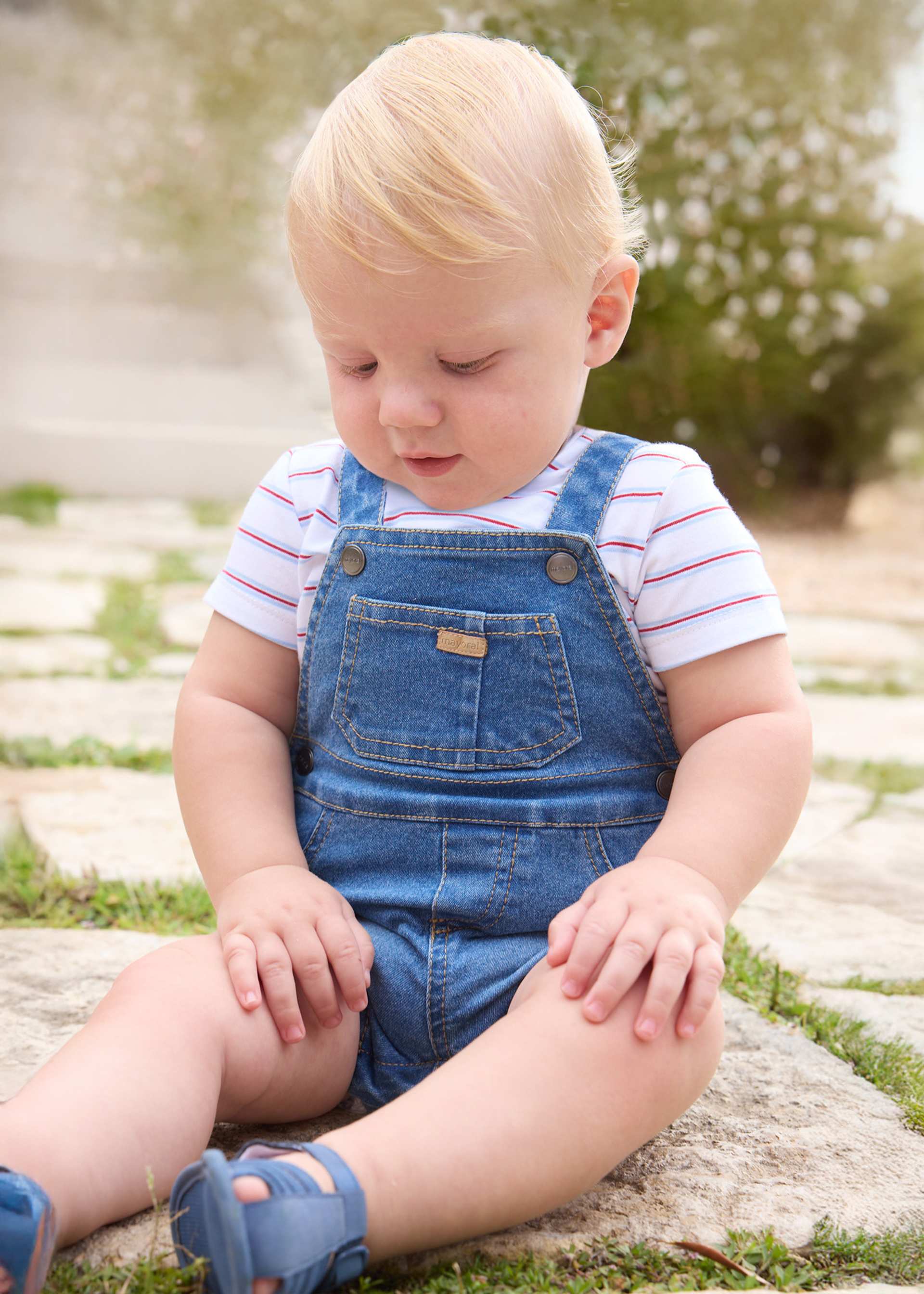 Mock dungarees with newborn hat