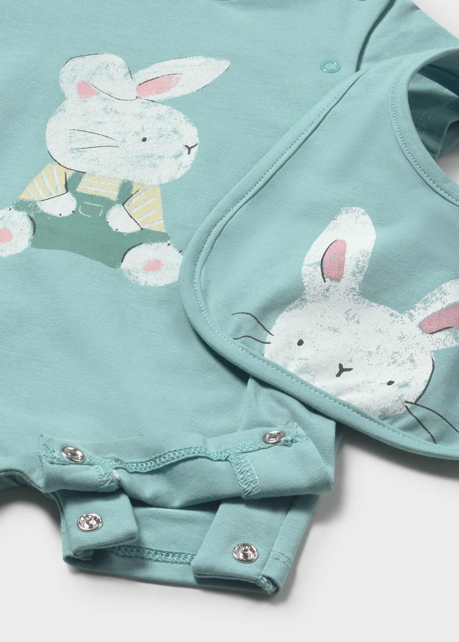 Pijama corto con babero recién nacido