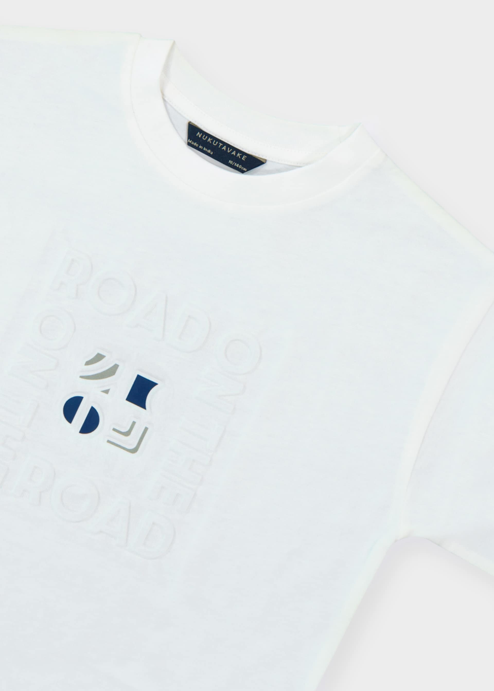 Camiseta relieve chico